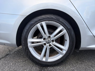 2014 Volkswagen Passat 1.8T SE