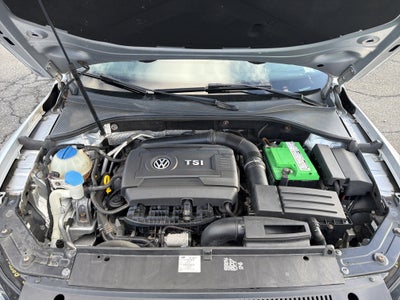 2014 Volkswagen Passat 1.8T SE