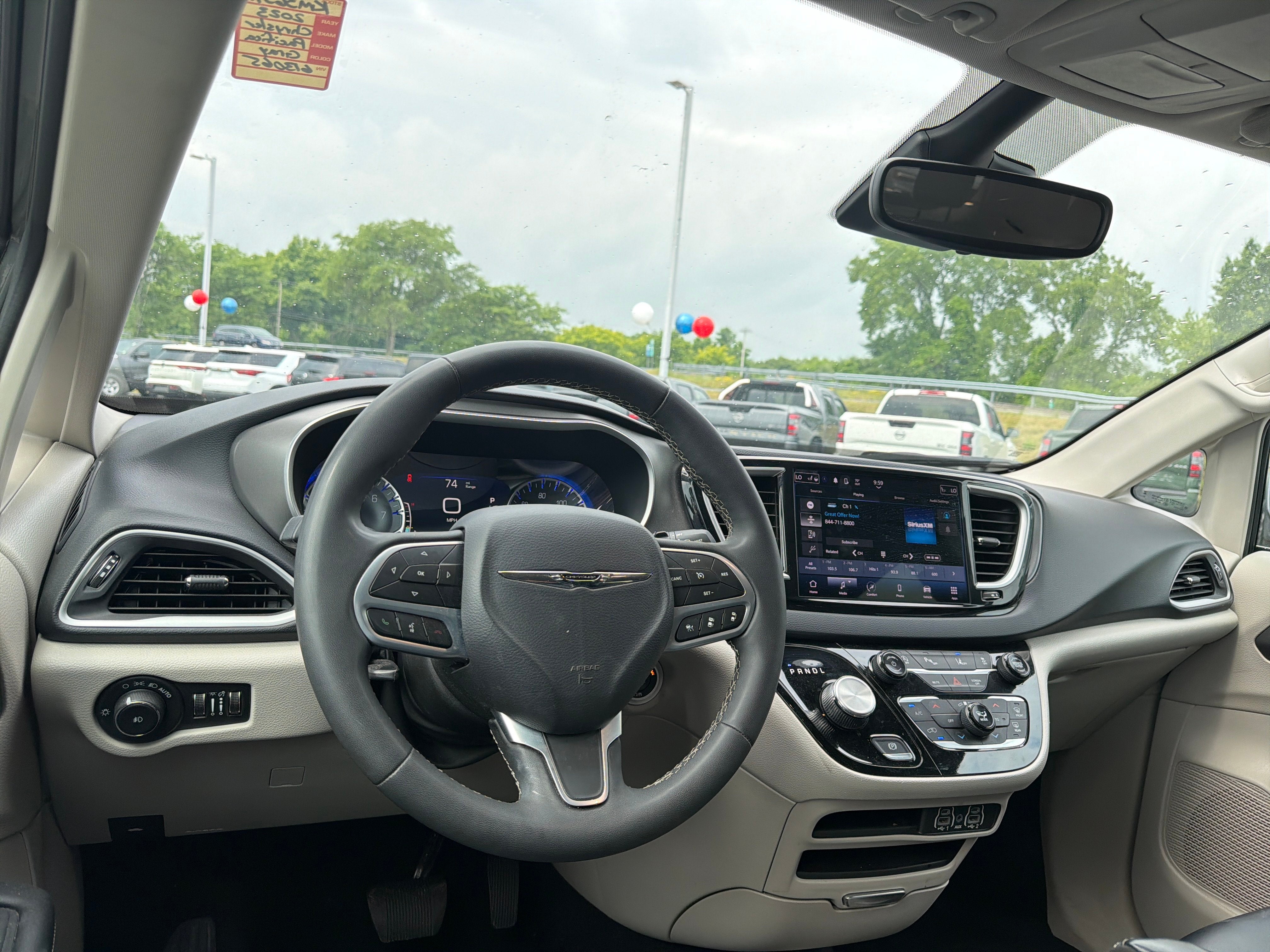 2023 Chrysler Pacifica Touring L