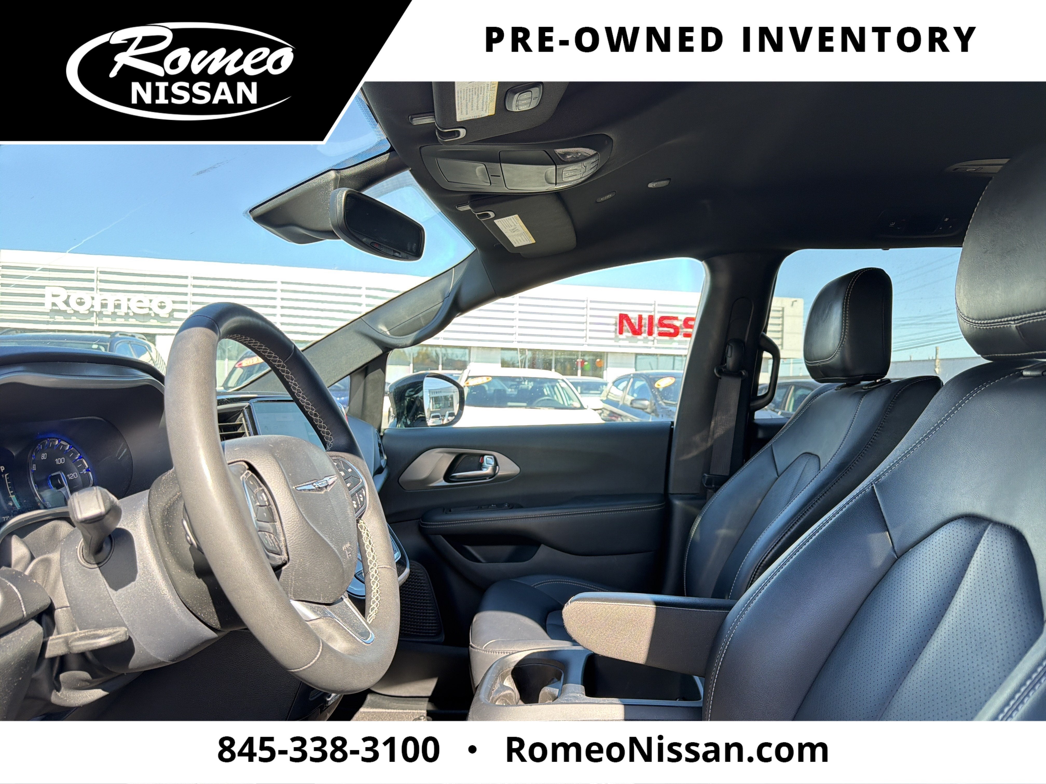 2025 Chrysler Pacifica Select
