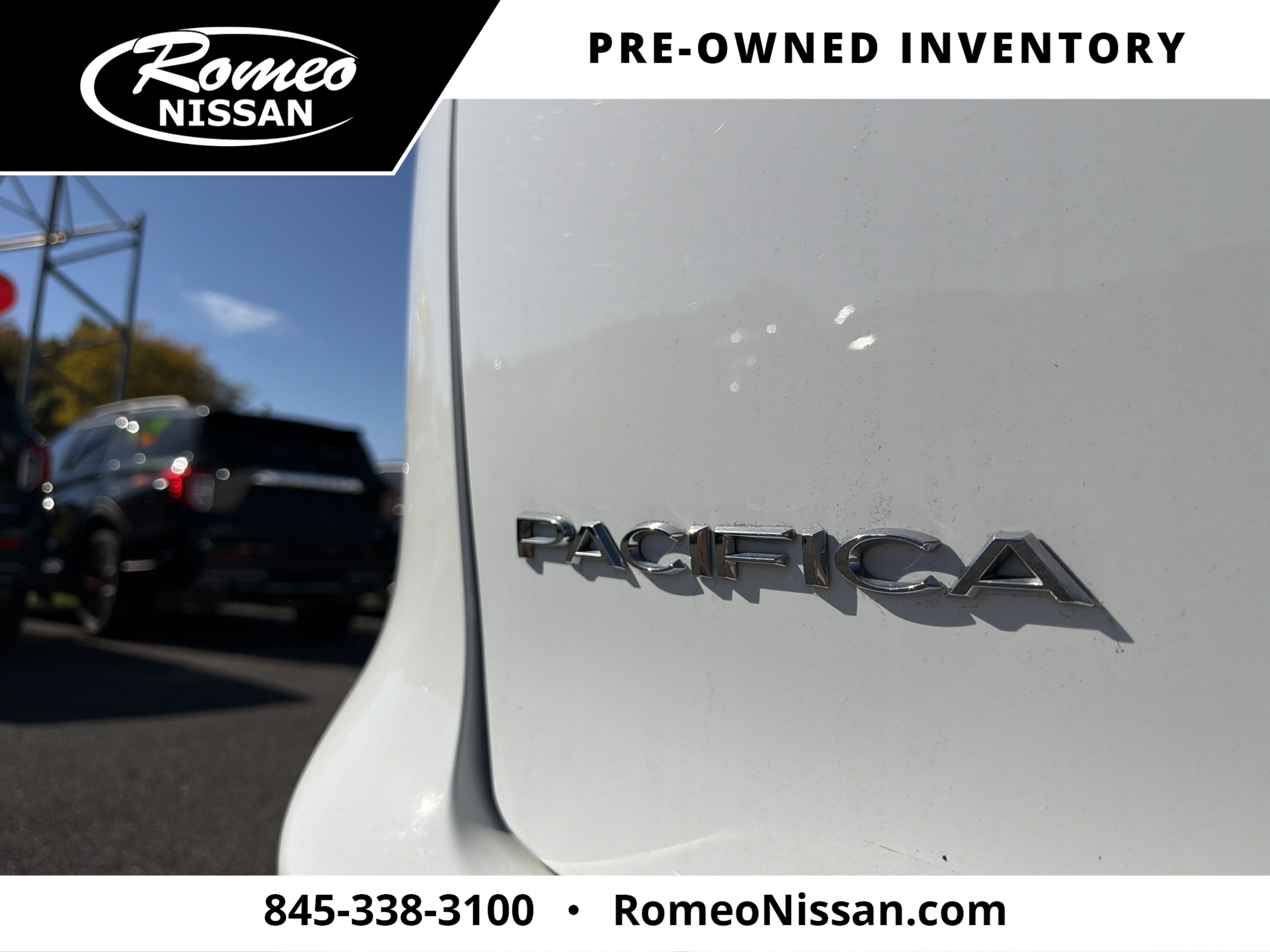 2025 Chrysler Pacifica Select