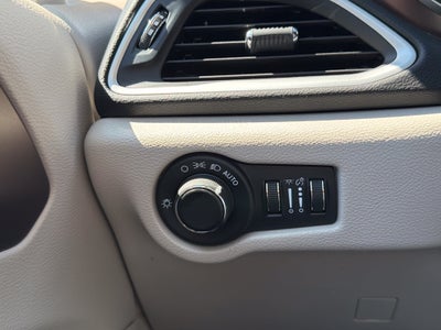 2024 Chrysler Voyager LX