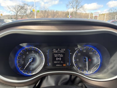 2022 Chrysler Voyager LX