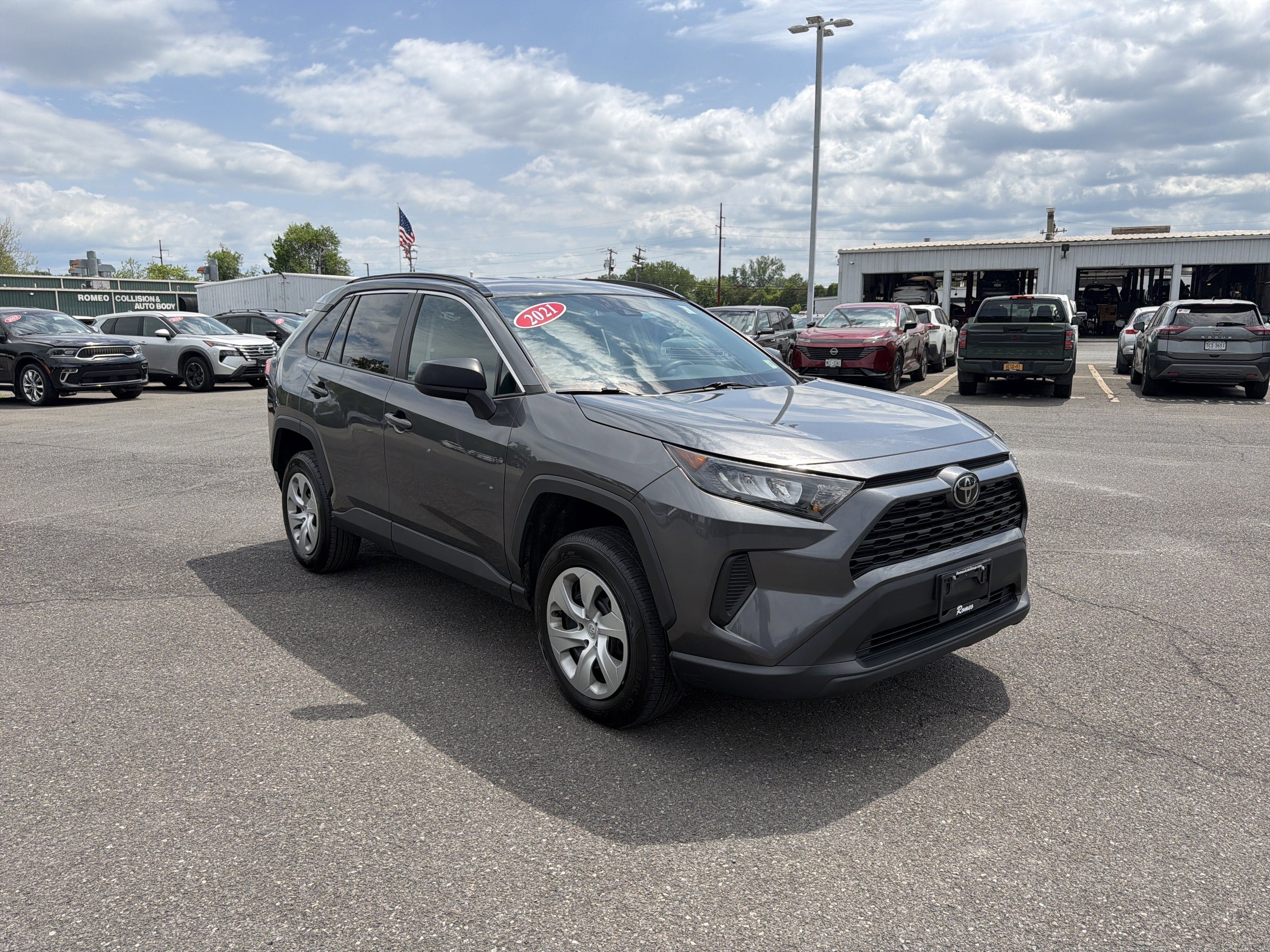 2021 Toyota RAV4 LE