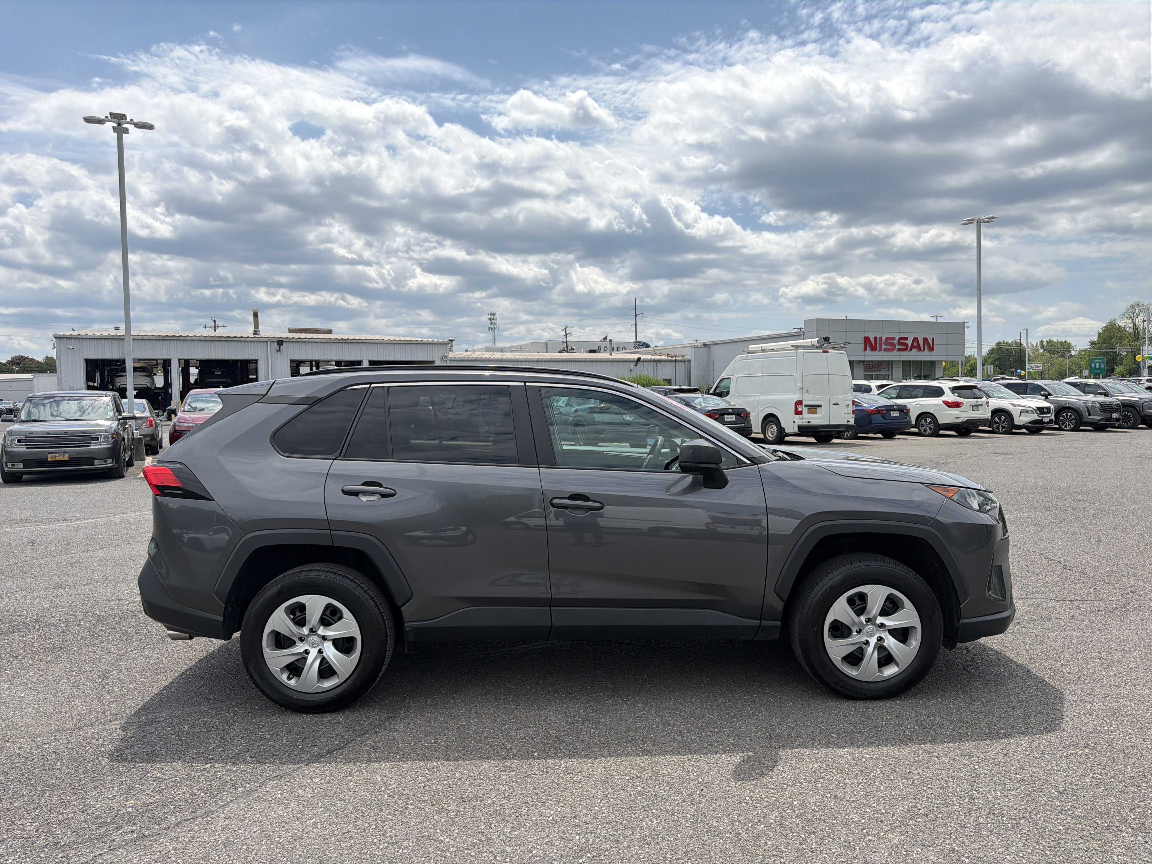 2021 Toyota RAV4 LE