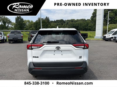 2023 Toyota RAV4 LE