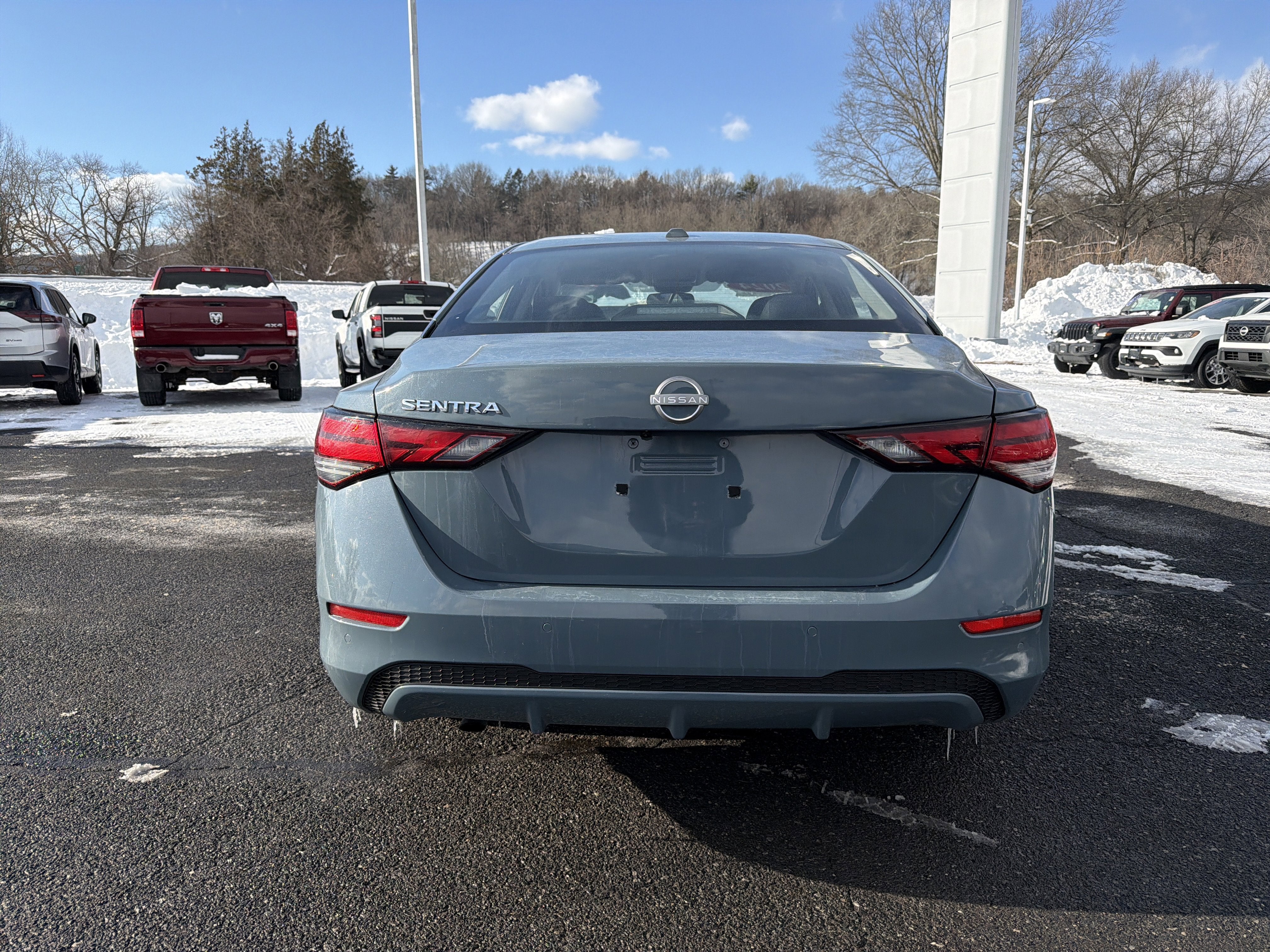 2024 Nissan Sentra SV