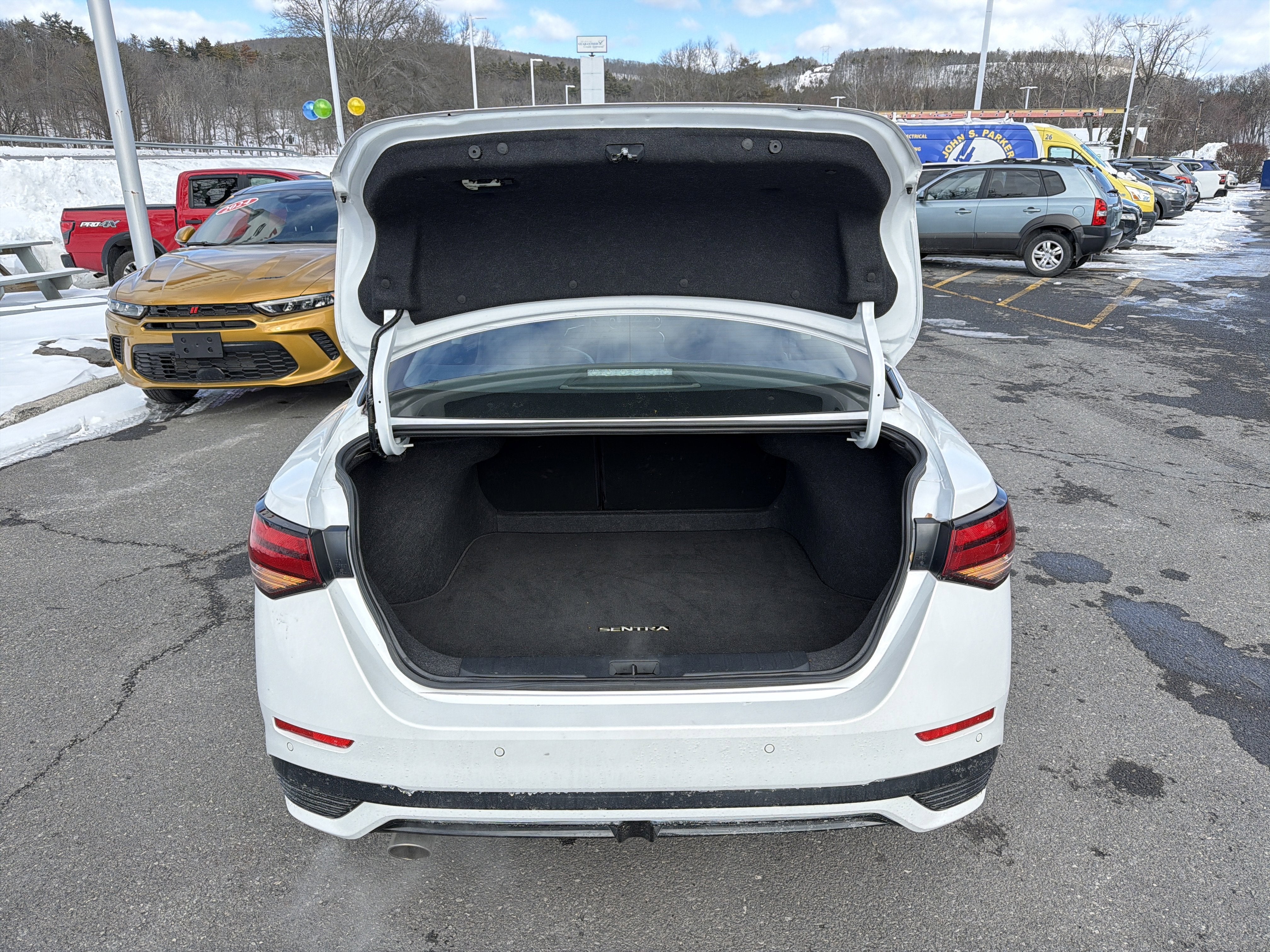 2025 Nissan Sentra SR