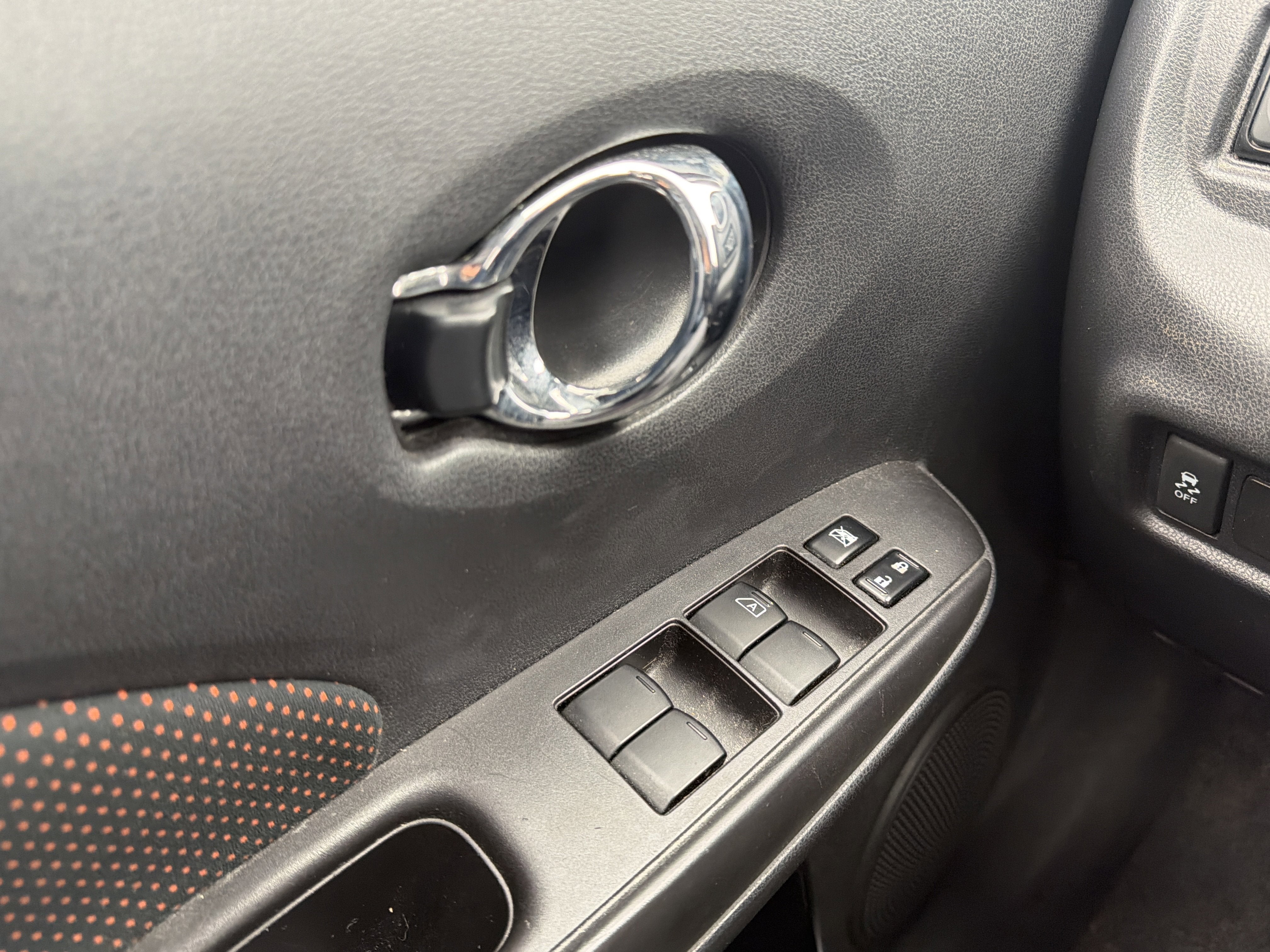 2016 Nissan Versa Note SR