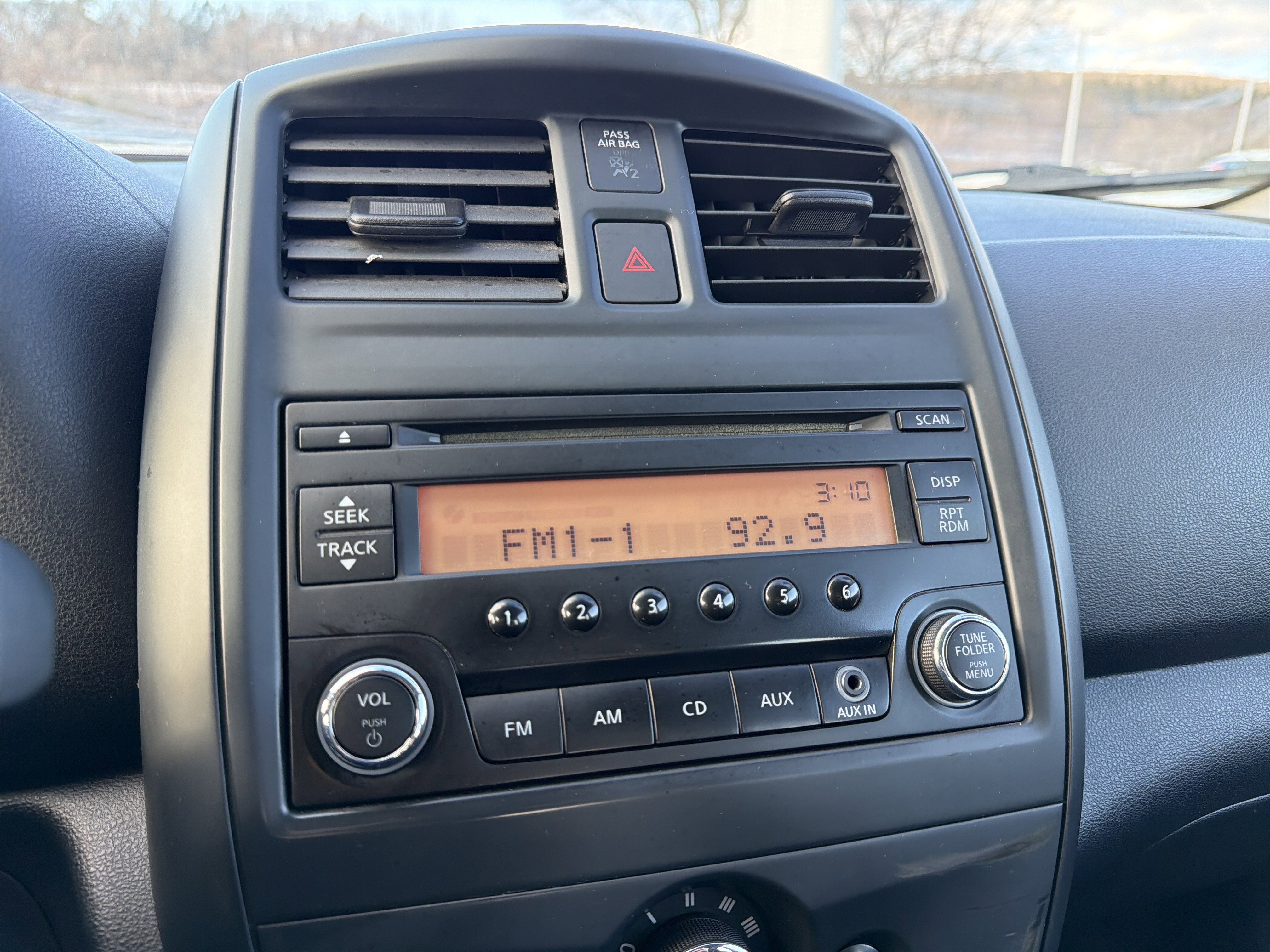 2016 Nissan Versa 1.6 S Plus