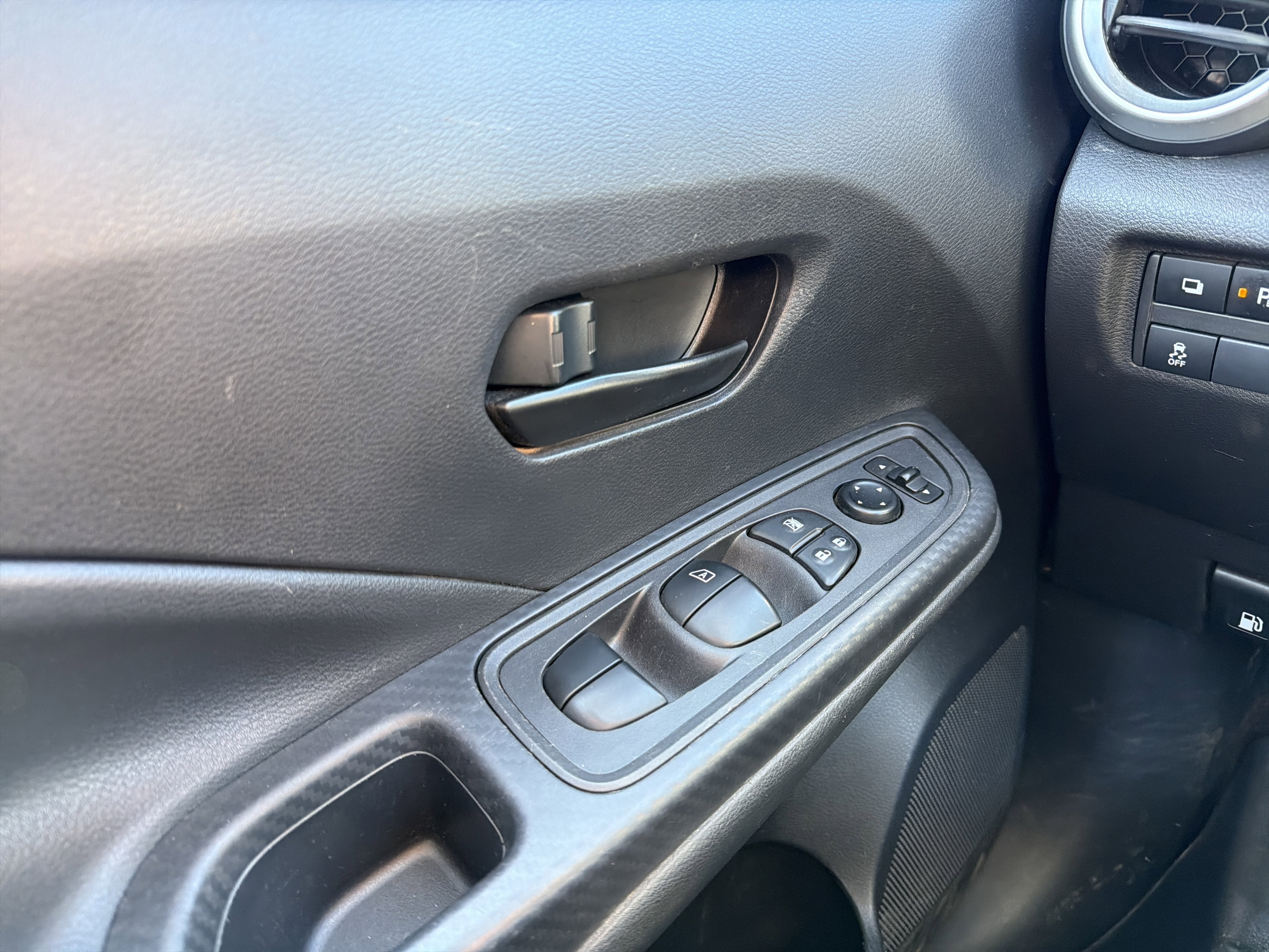 2021 Nissan Versa 1.6 S