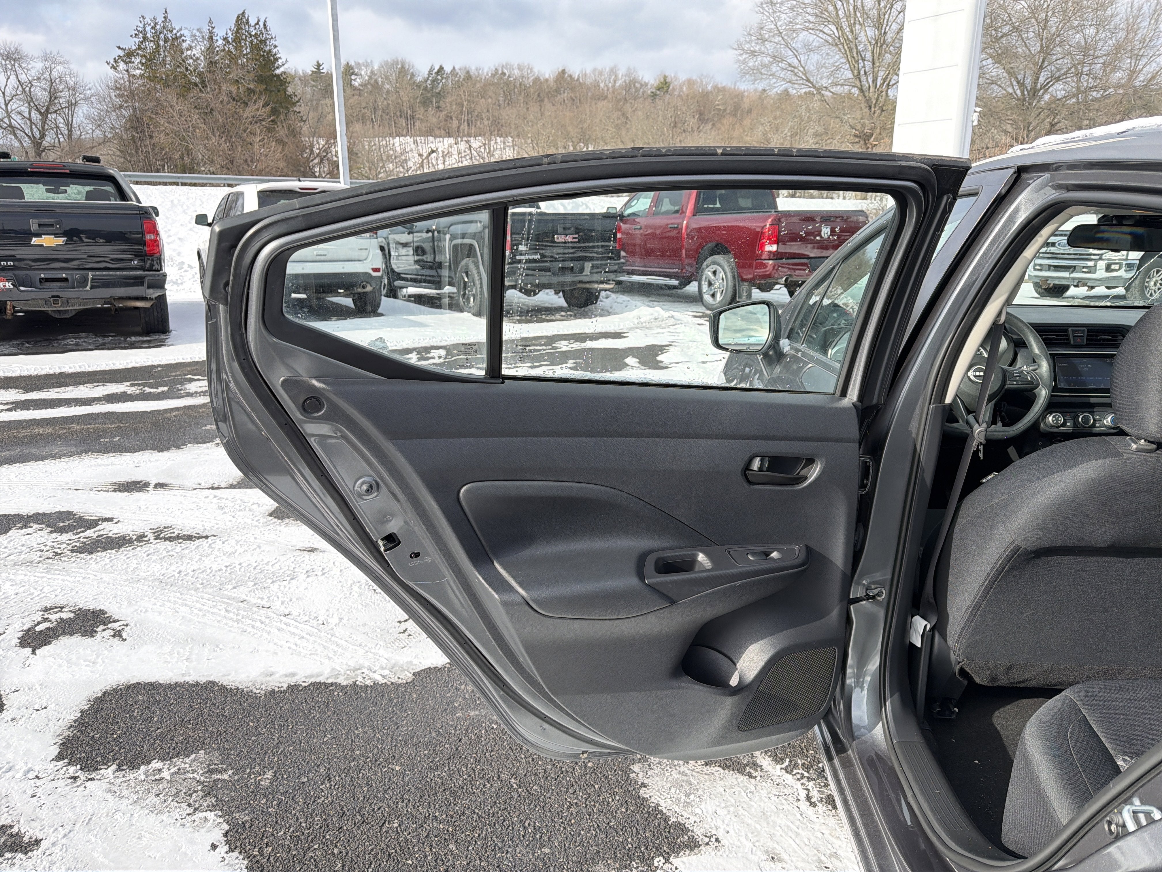 2024 Nissan Versa 1.6 S