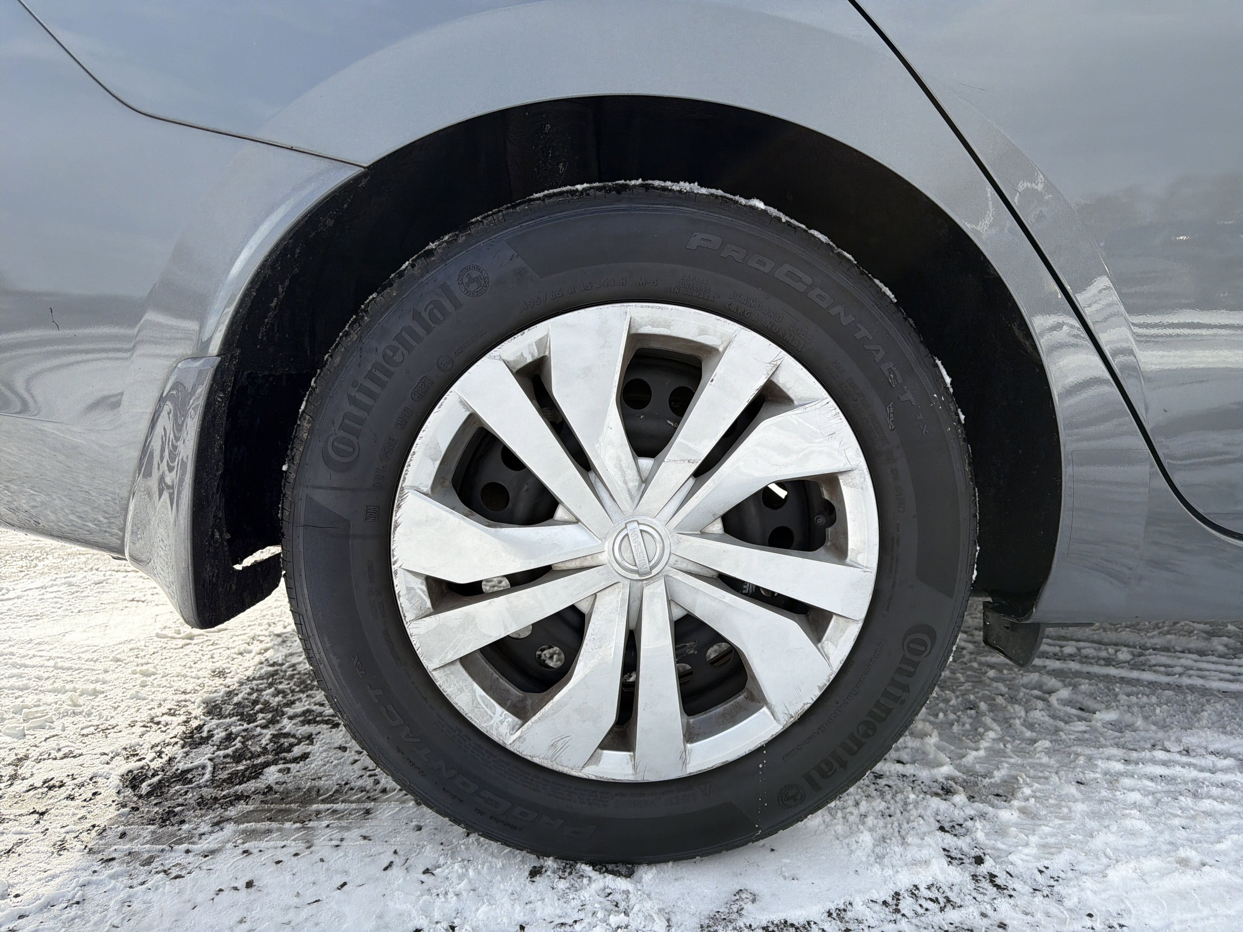 2024 Nissan Versa 1.6 S