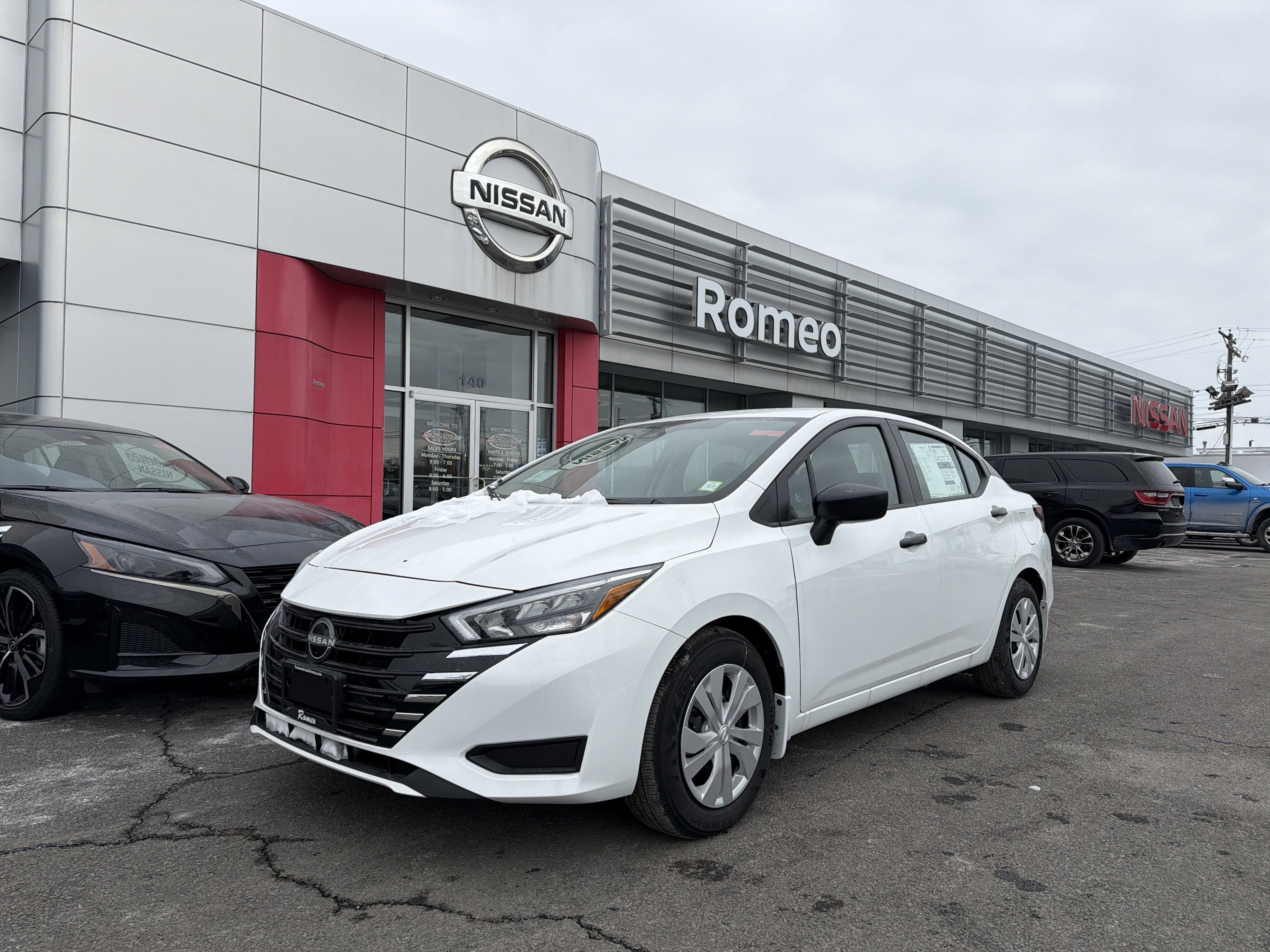 2025 Nissan Versa 1.6 S