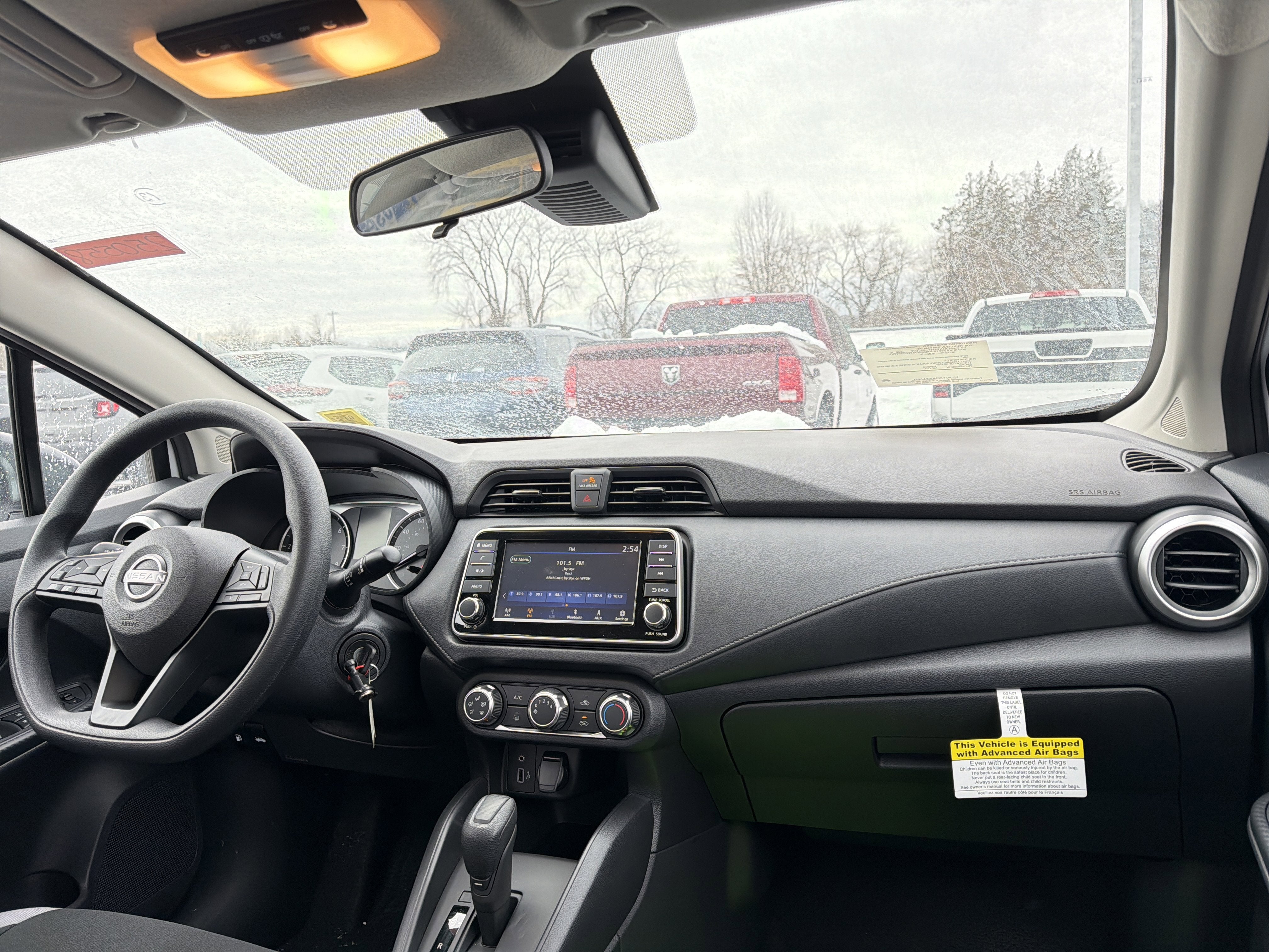 2025 Nissan Versa 1.6 S