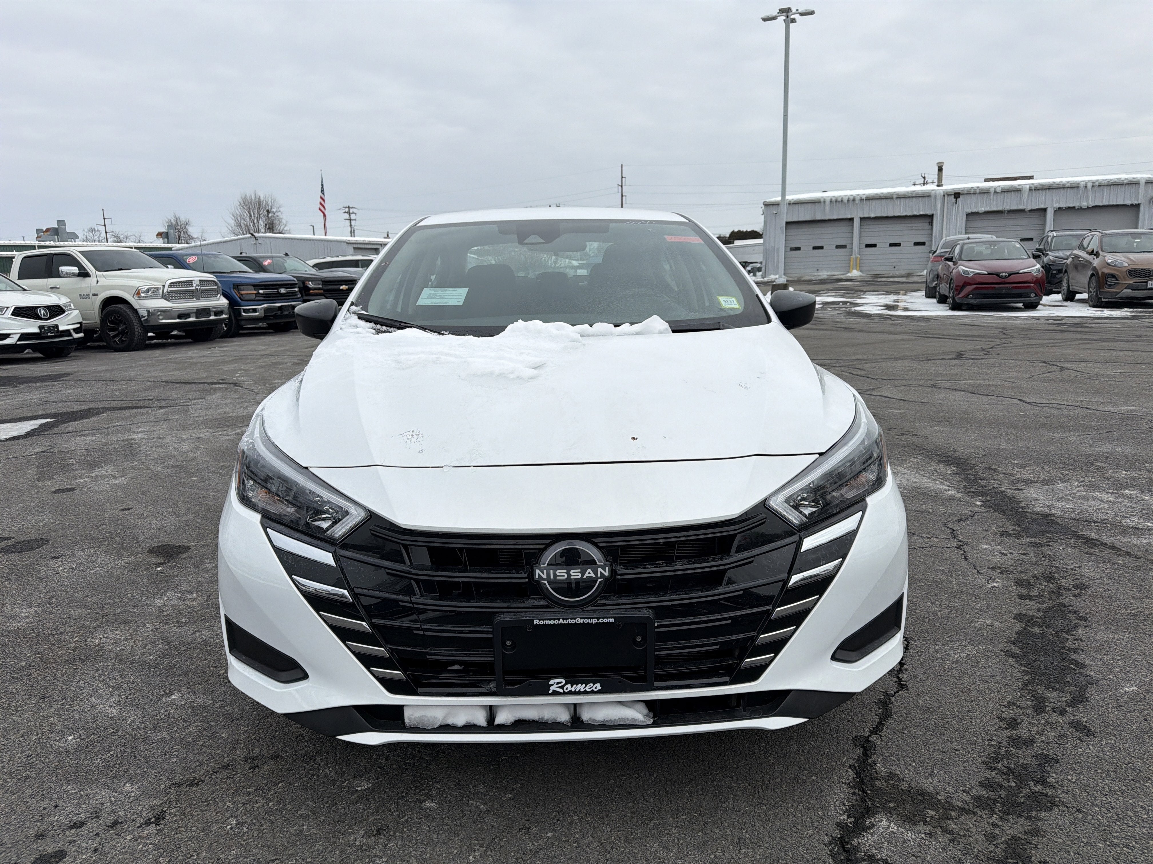 2025 Nissan Versa 1.6 S