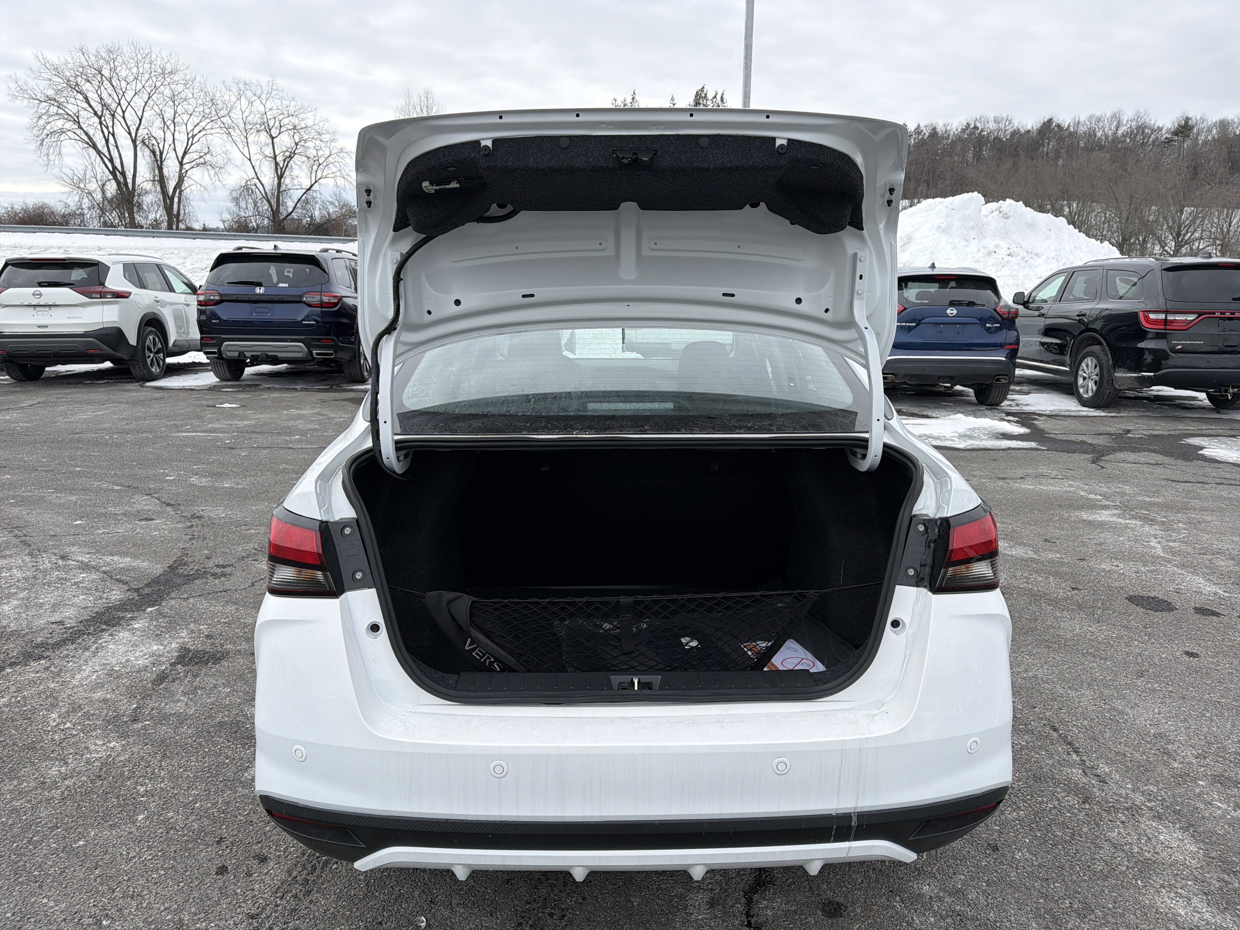 2025 Nissan Versa 1.6 S