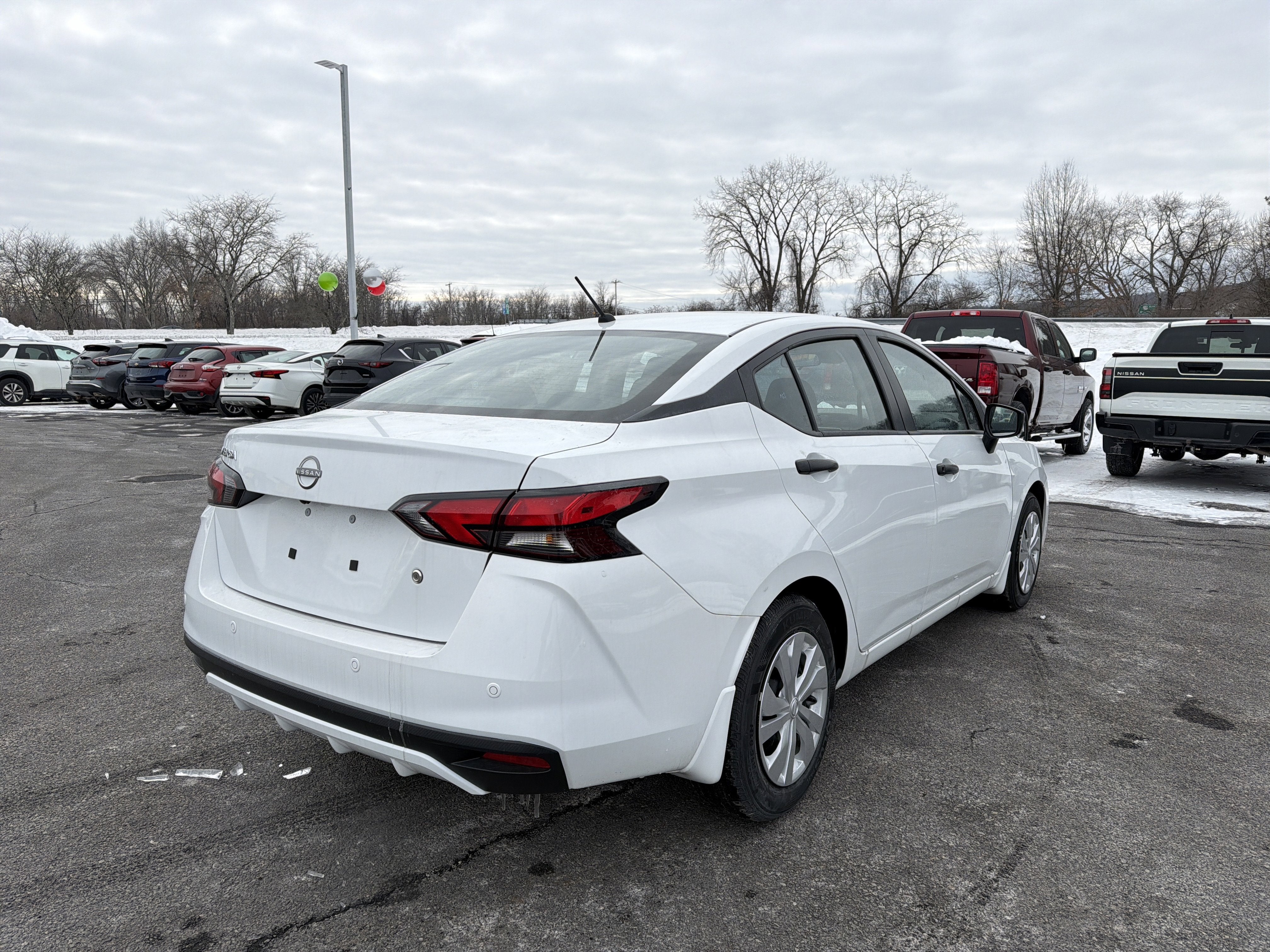 2025 Nissan Versa 1.6 S