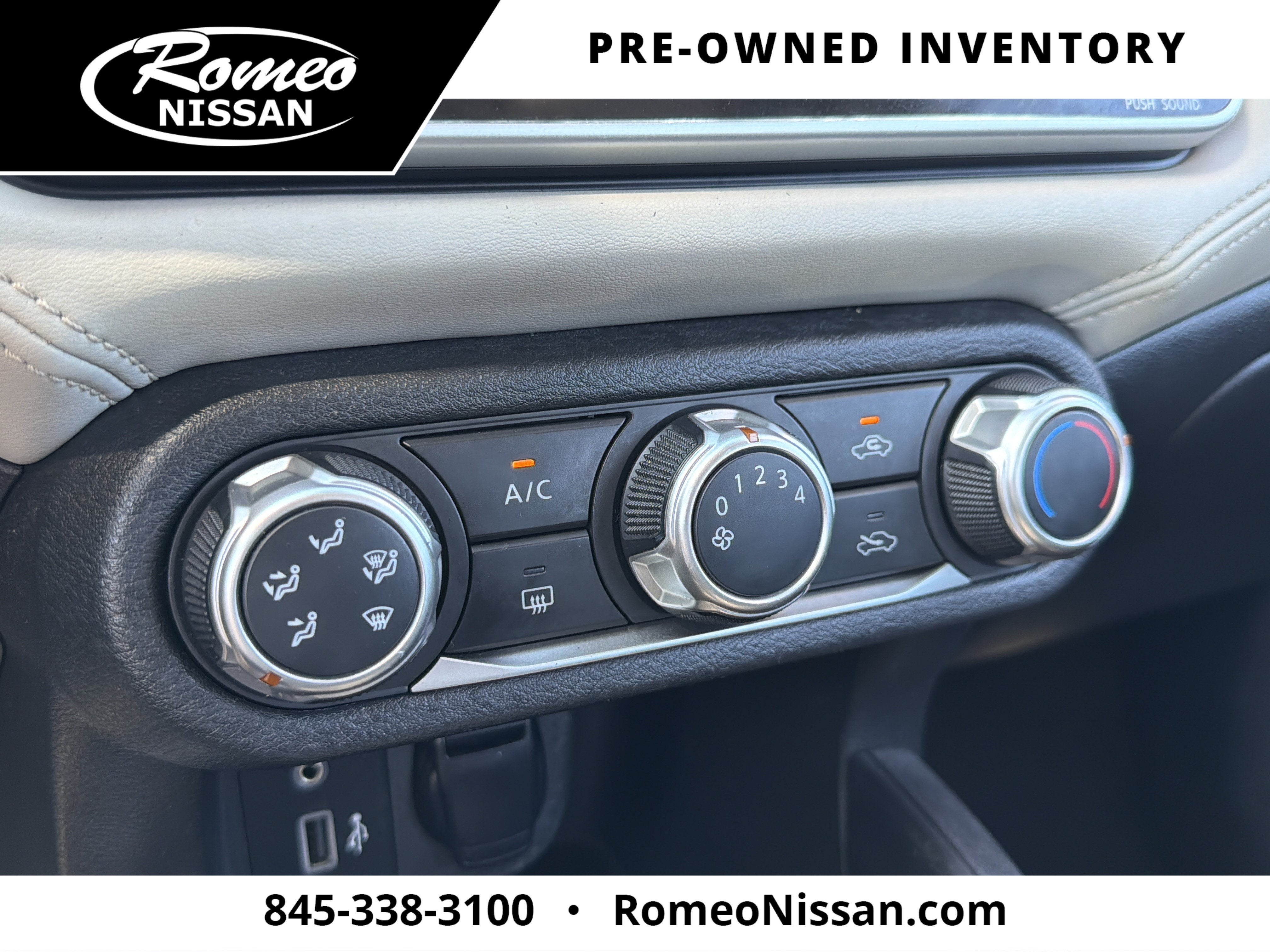 2020 Nissan Versa 1.6 SV