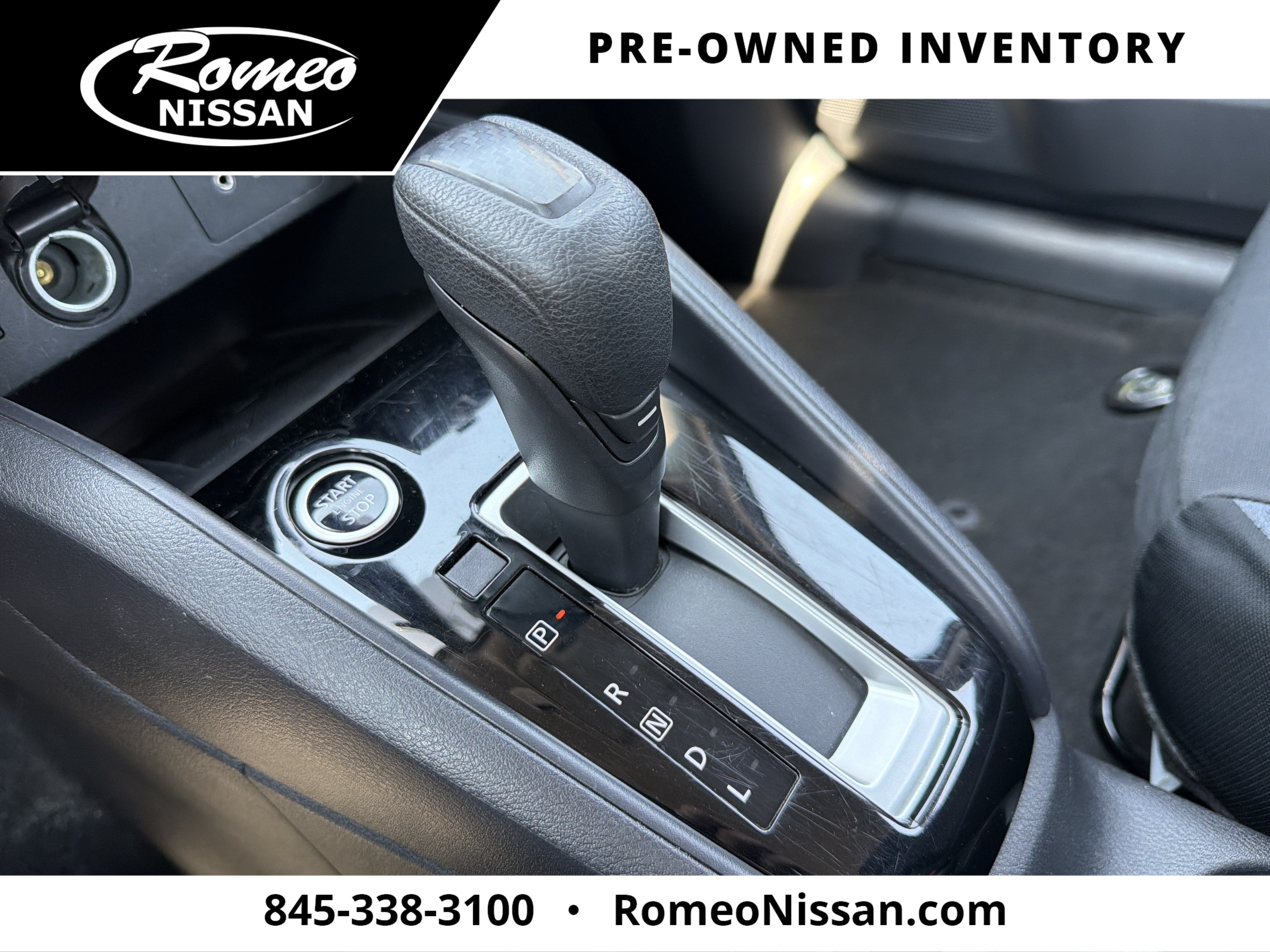 2023 Nissan Versa 1.6 SV