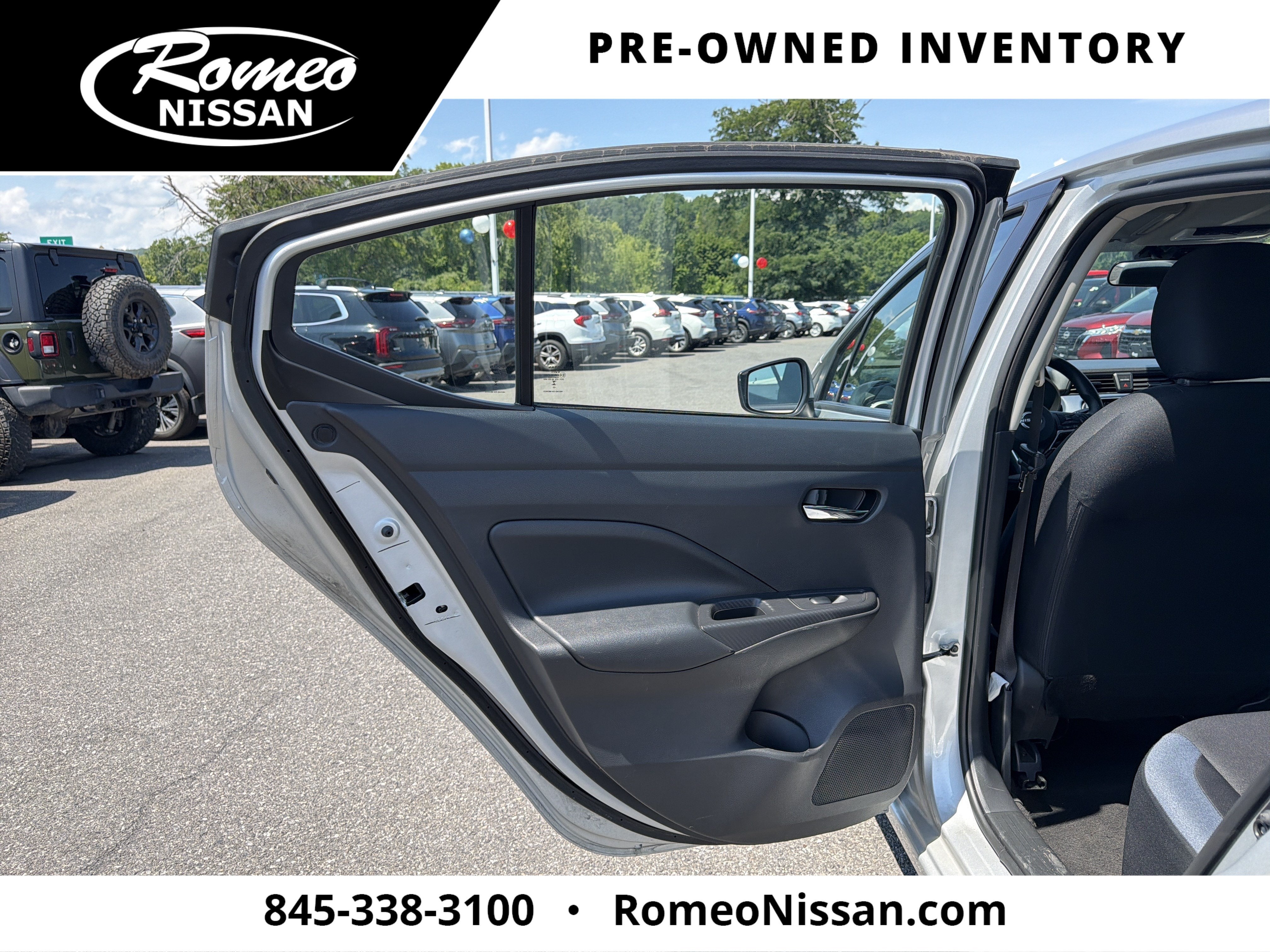 2023 Nissan Versa 1.6 SV