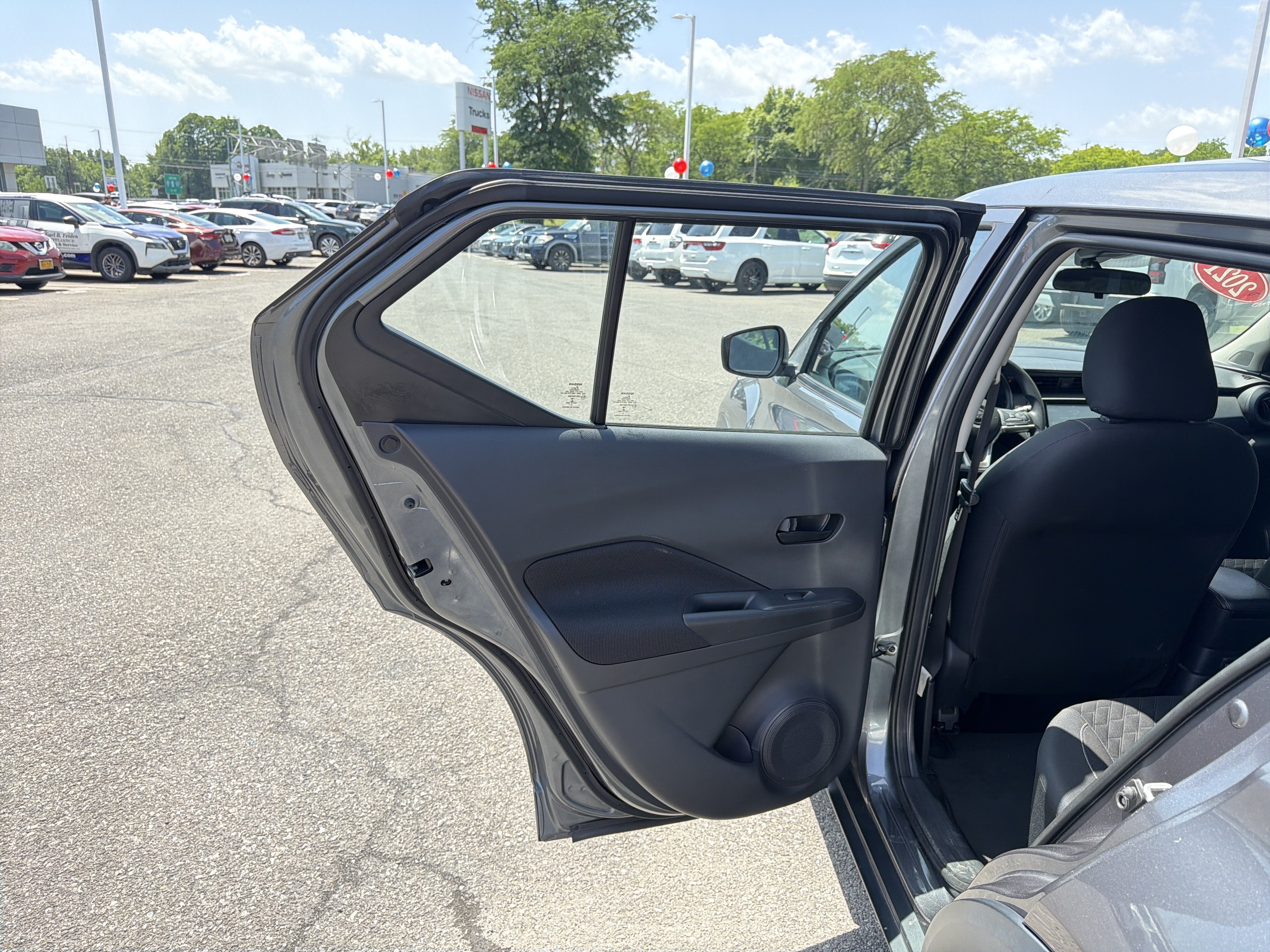 2021 Nissan Kicks S