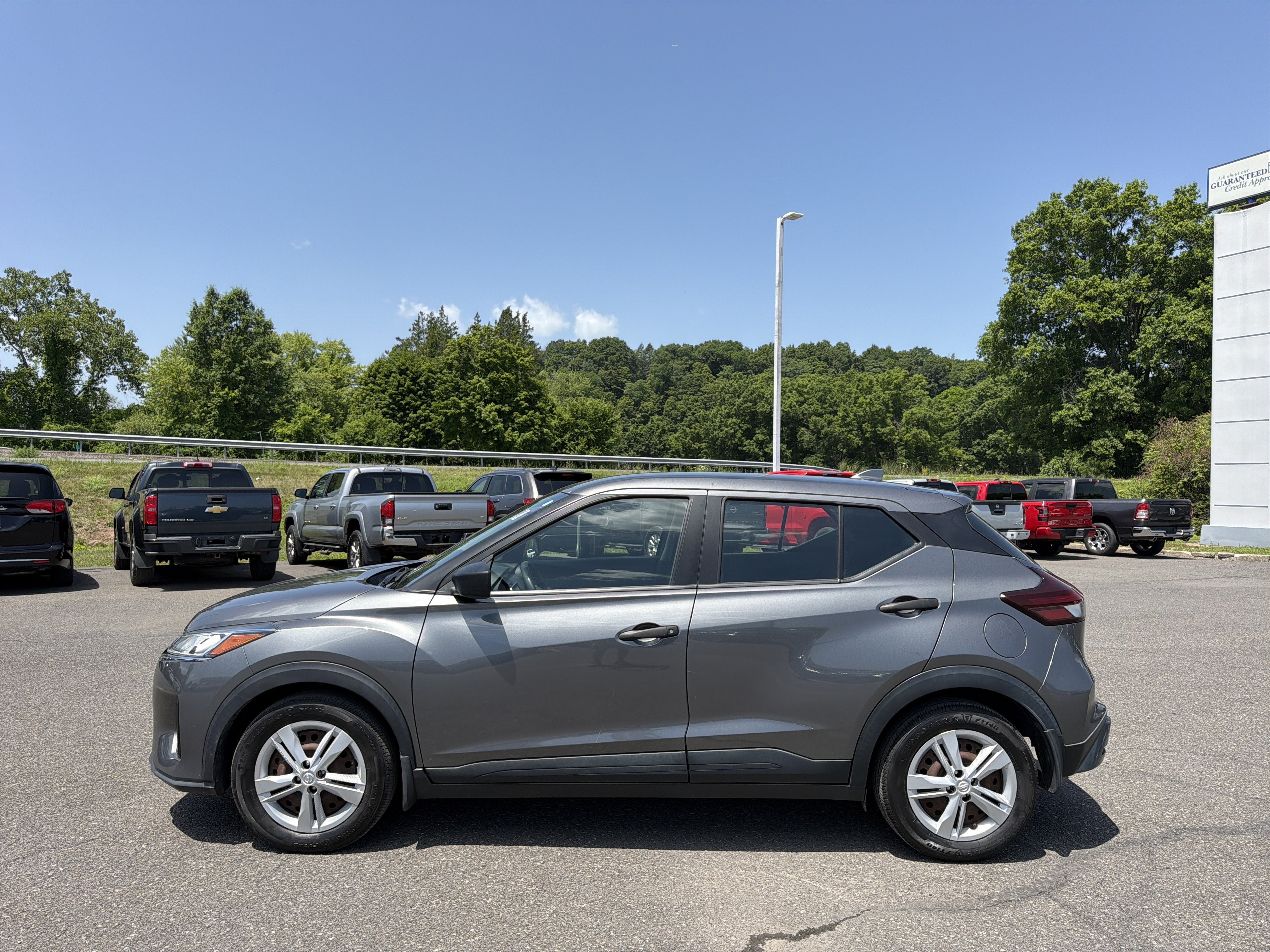 2021 Nissan Kicks S