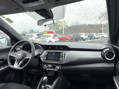 2020 Nissan Kicks SV