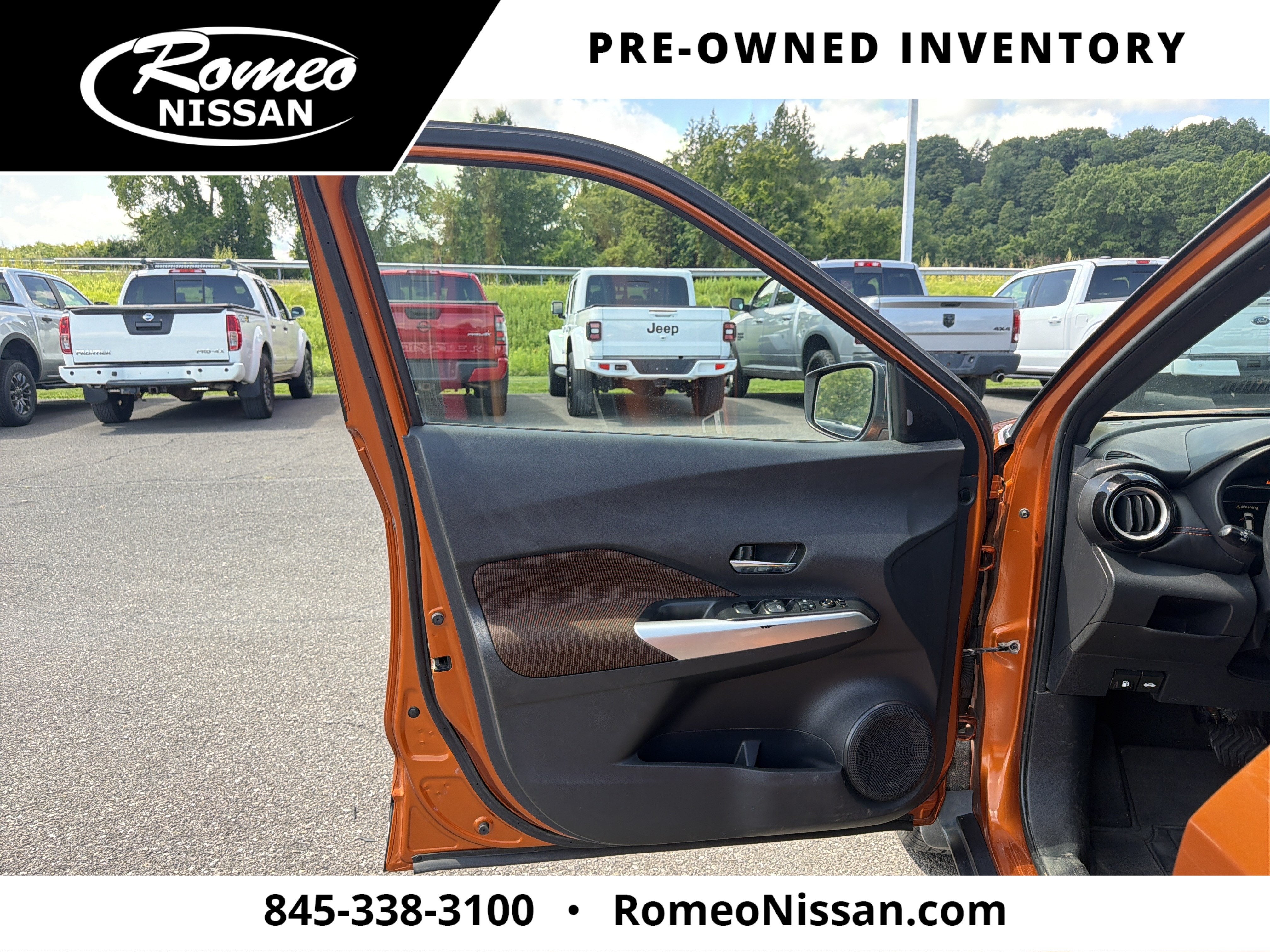 2020 Nissan Kicks SR
