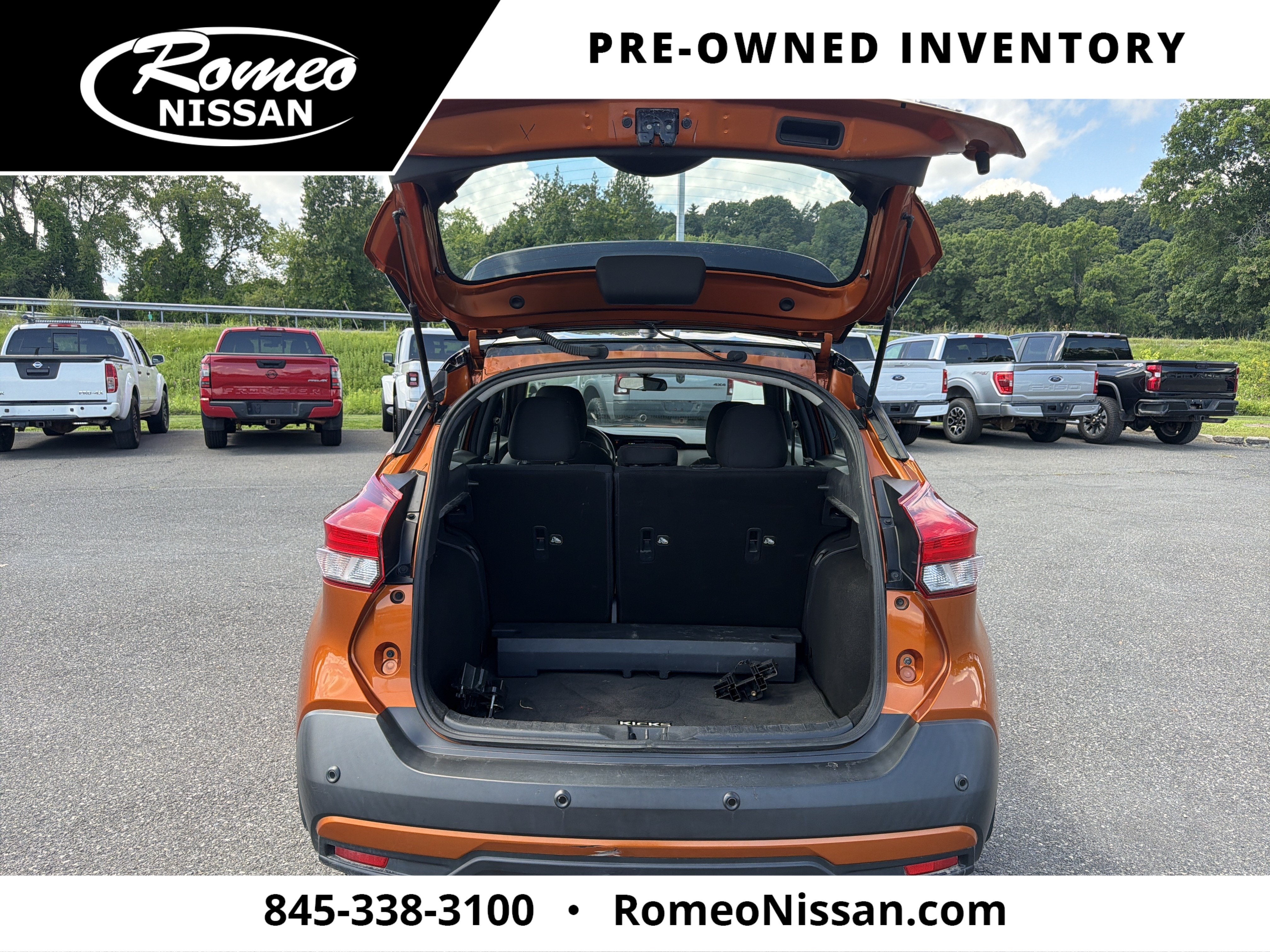 2020 Nissan Kicks SR
