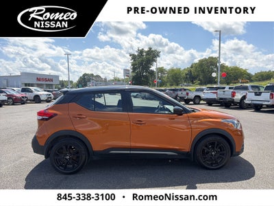 2020 Nissan Kicks SR
