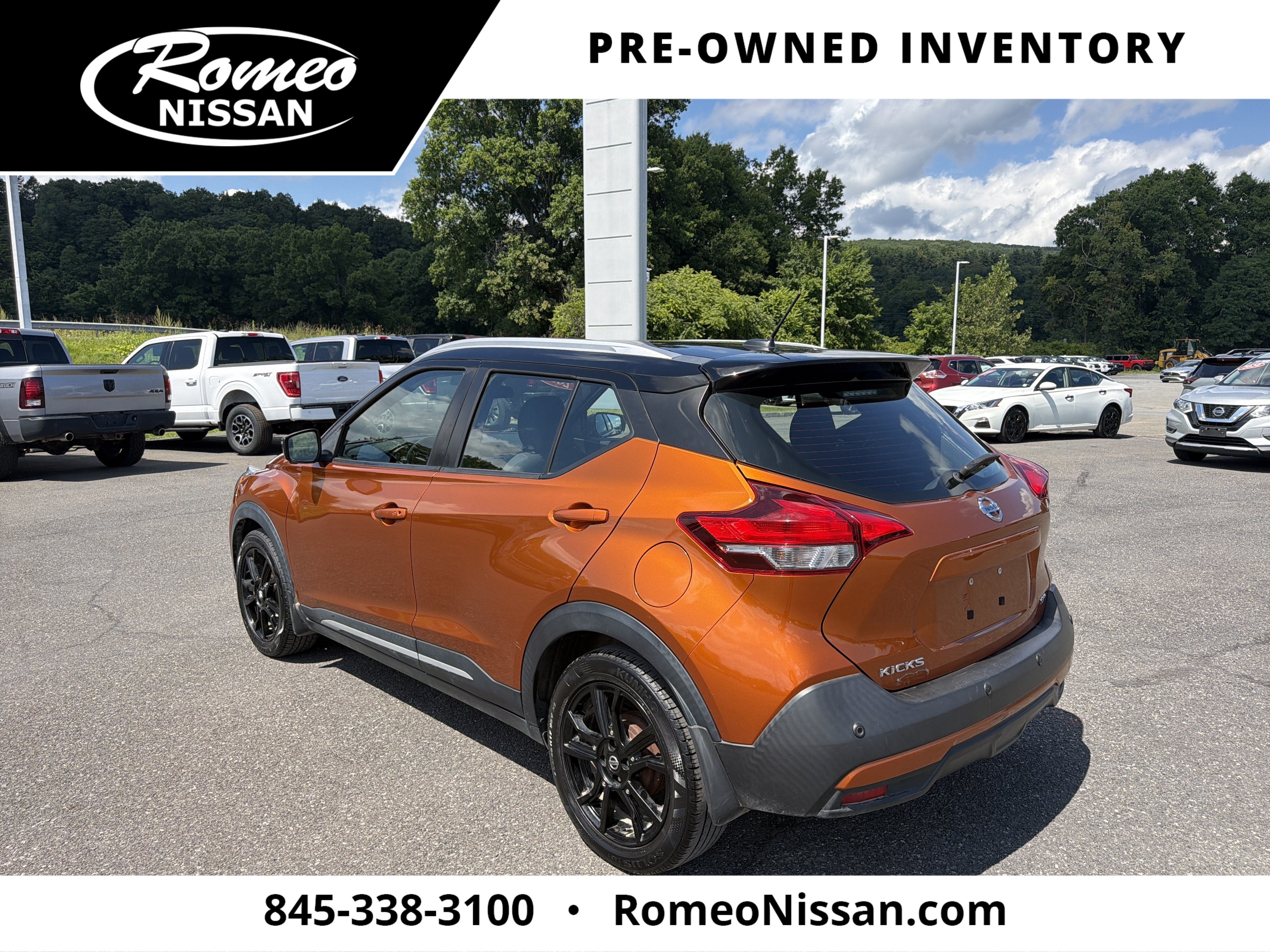 2020 Nissan Kicks SR