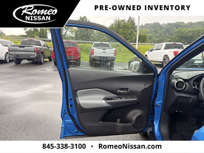 2023 Nissan Kicks SR