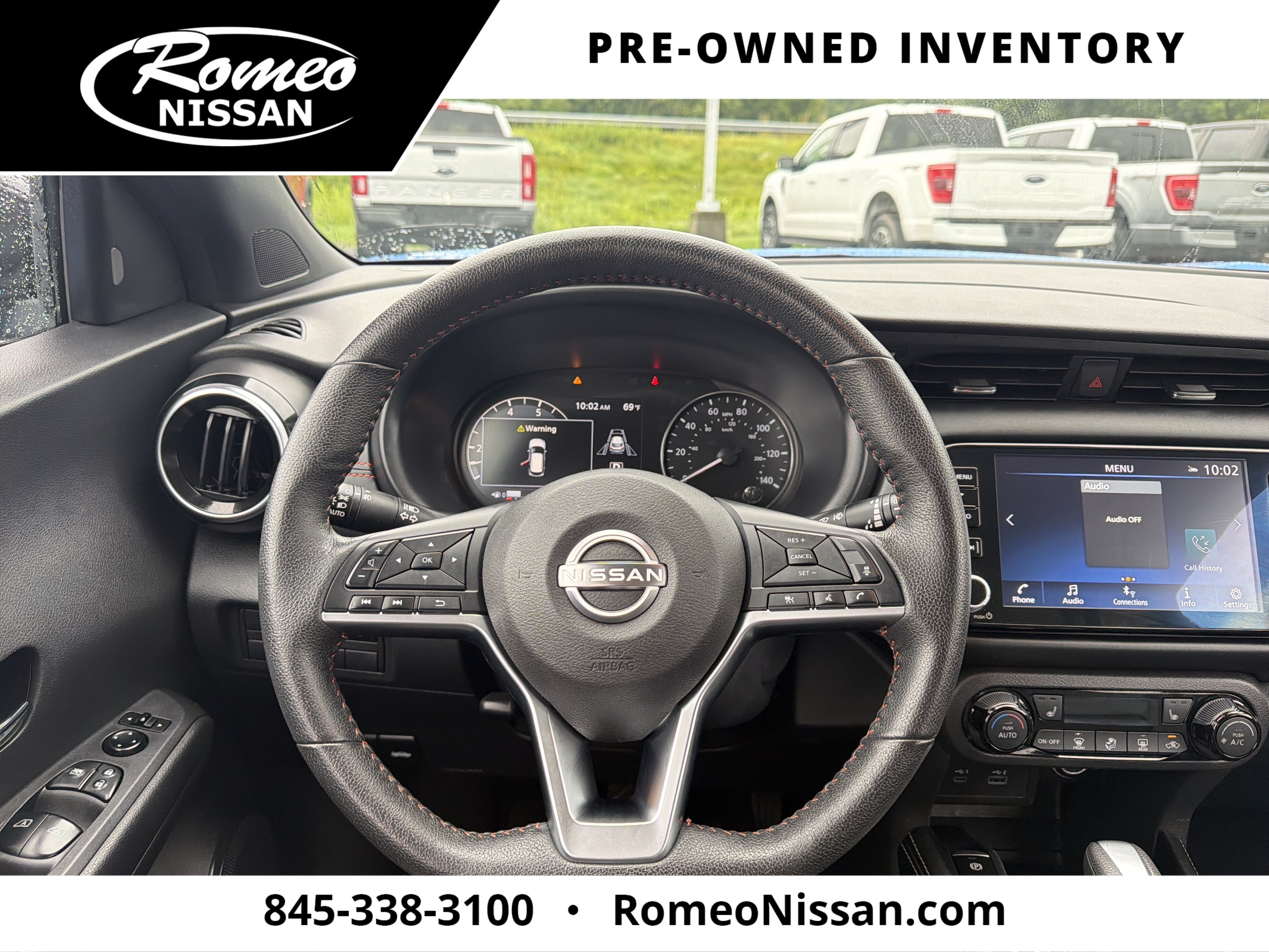 2023 Nissan Kicks SR