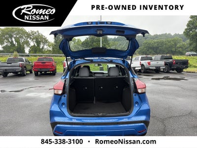 2023 Nissan Kicks SR