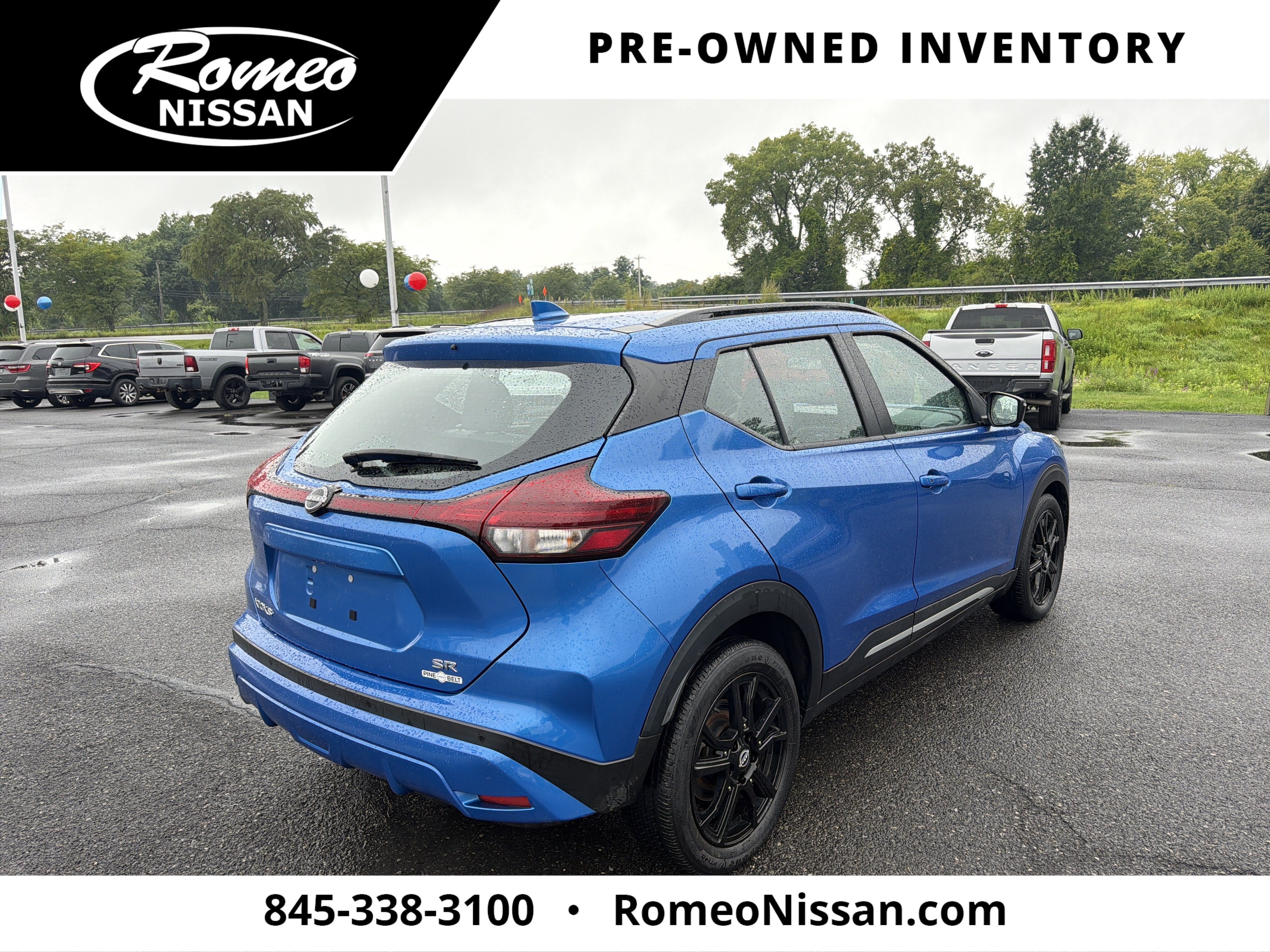 2023 Nissan Kicks SR