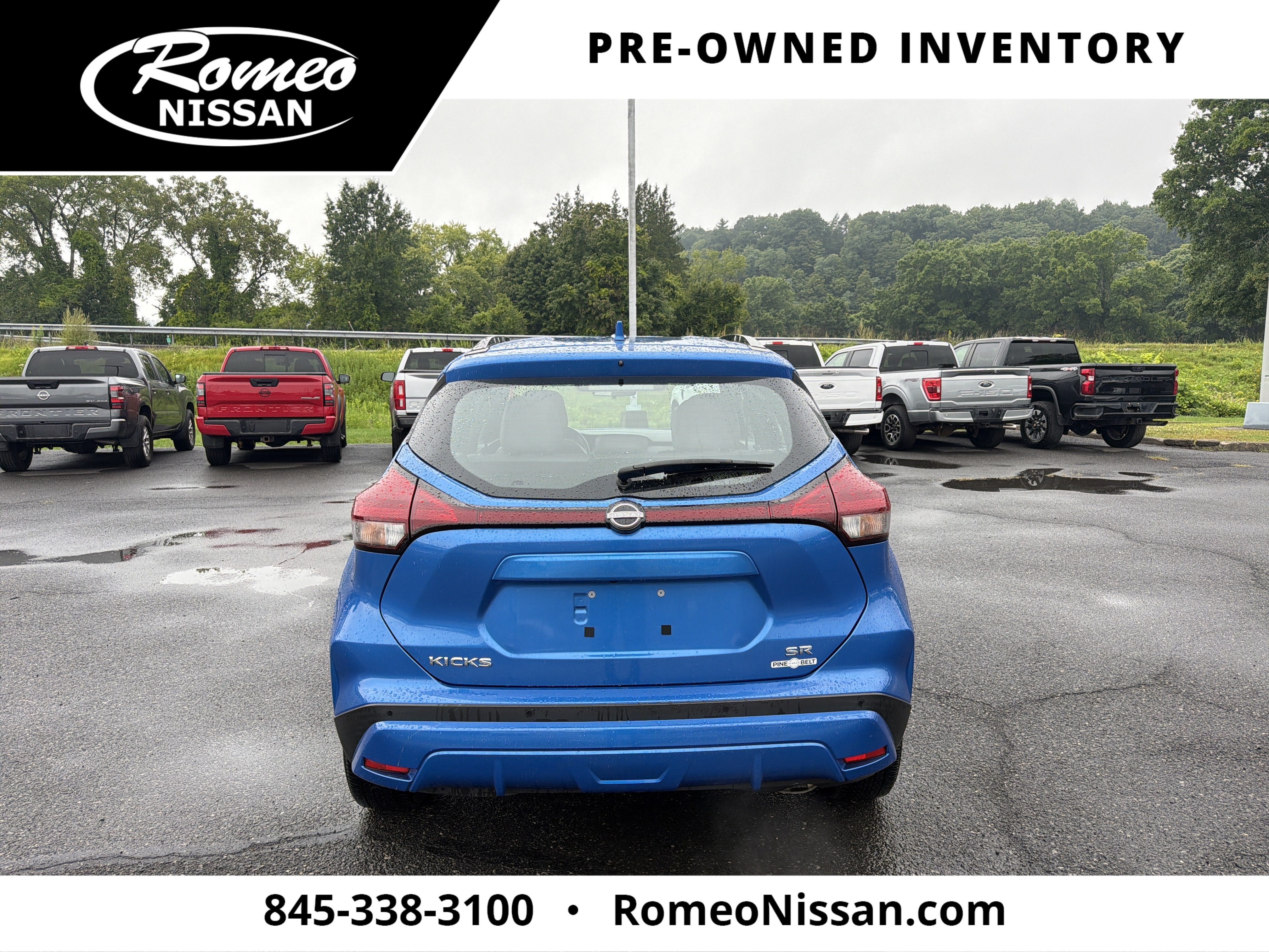 2023 Nissan Kicks SR