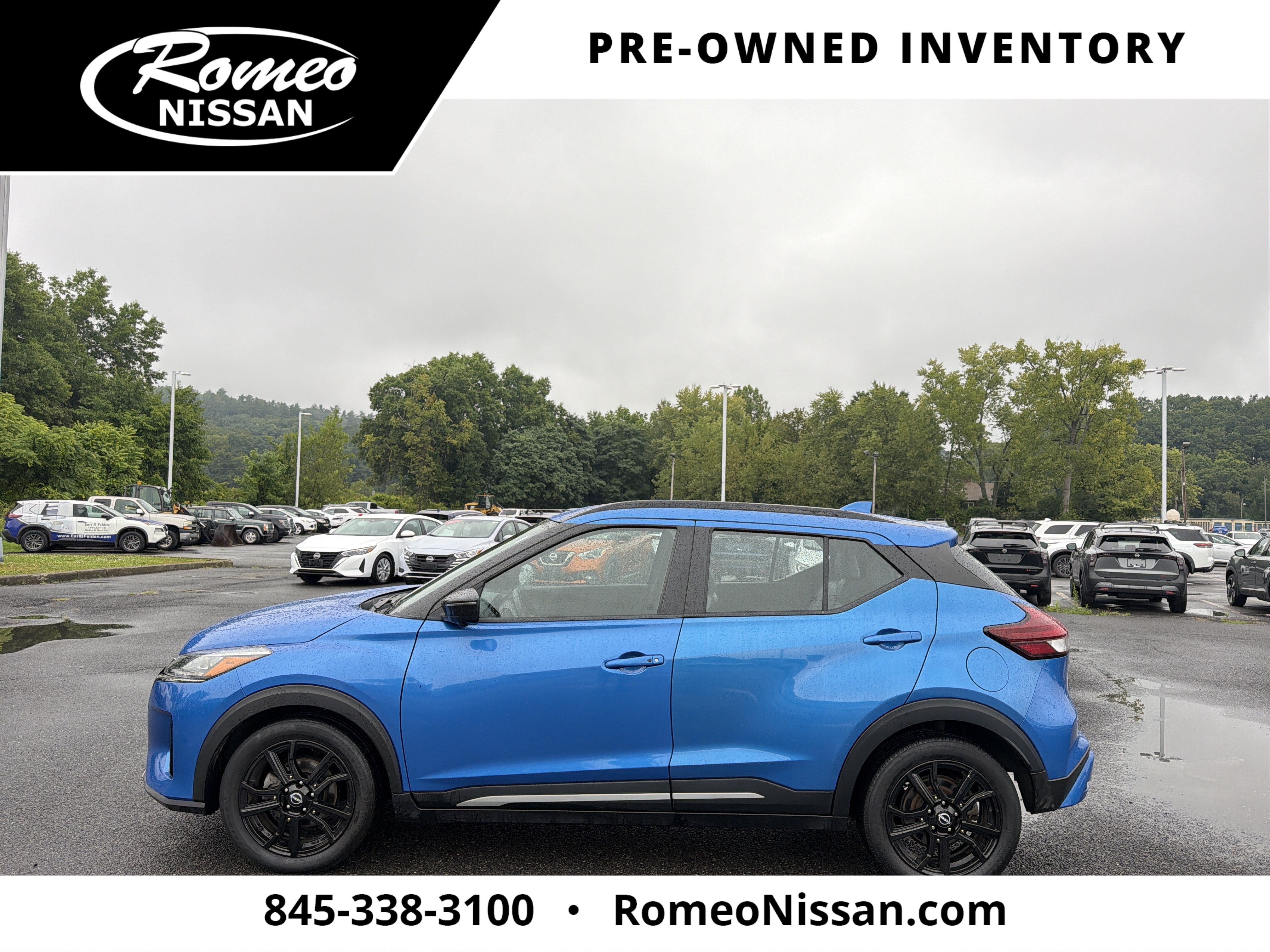 2023 Nissan Kicks SR