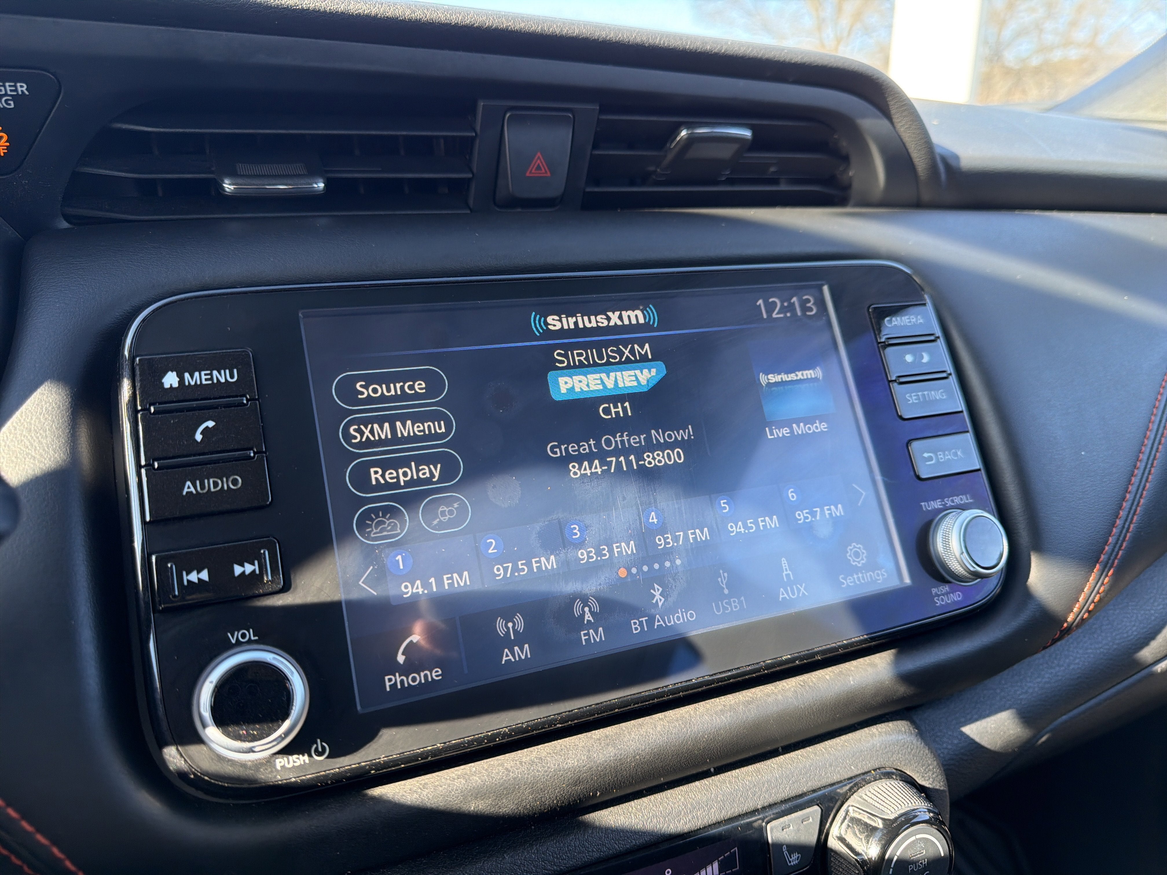 2022 Nissan Kicks SR