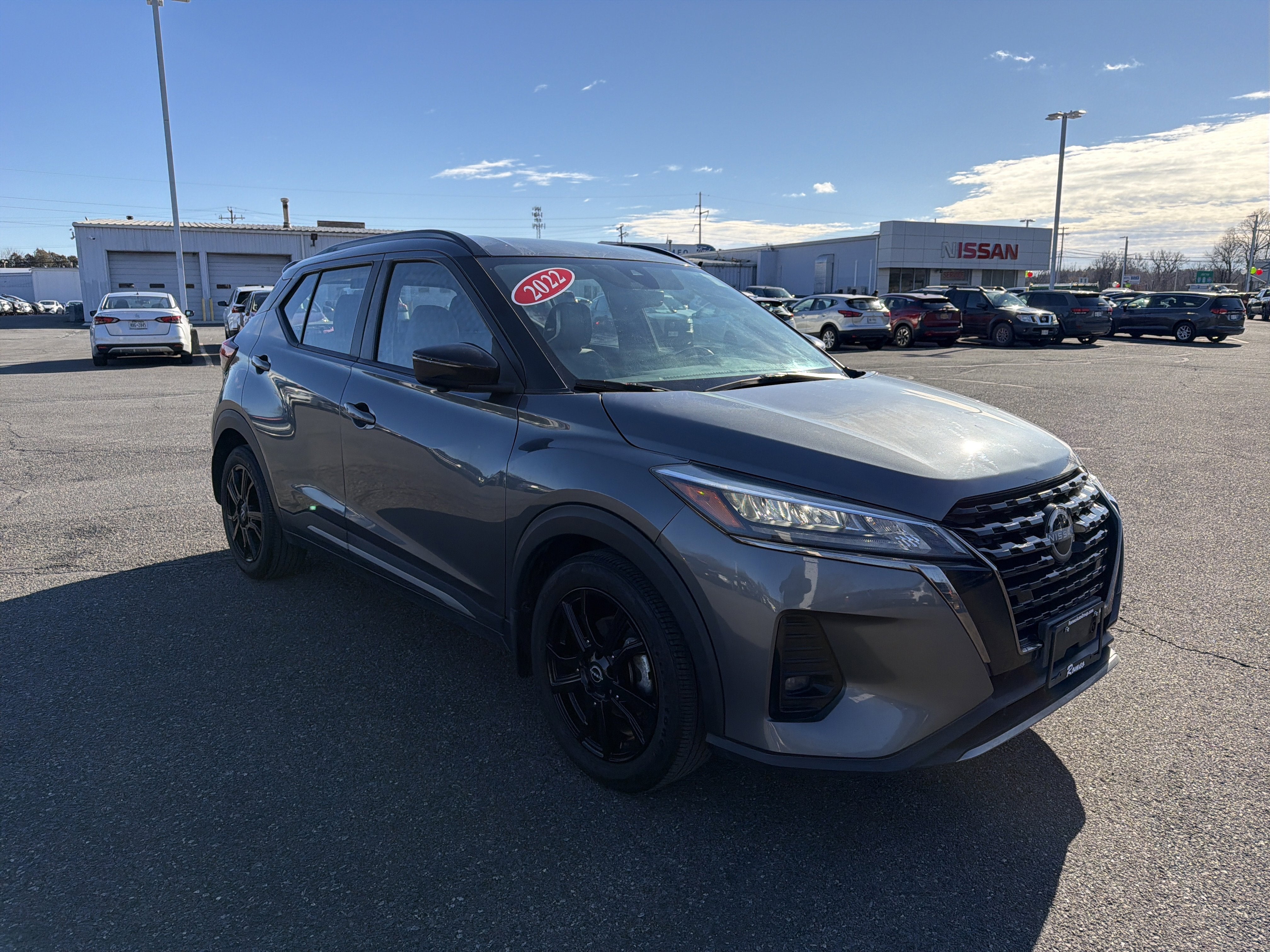 2022 Nissan Kicks SR