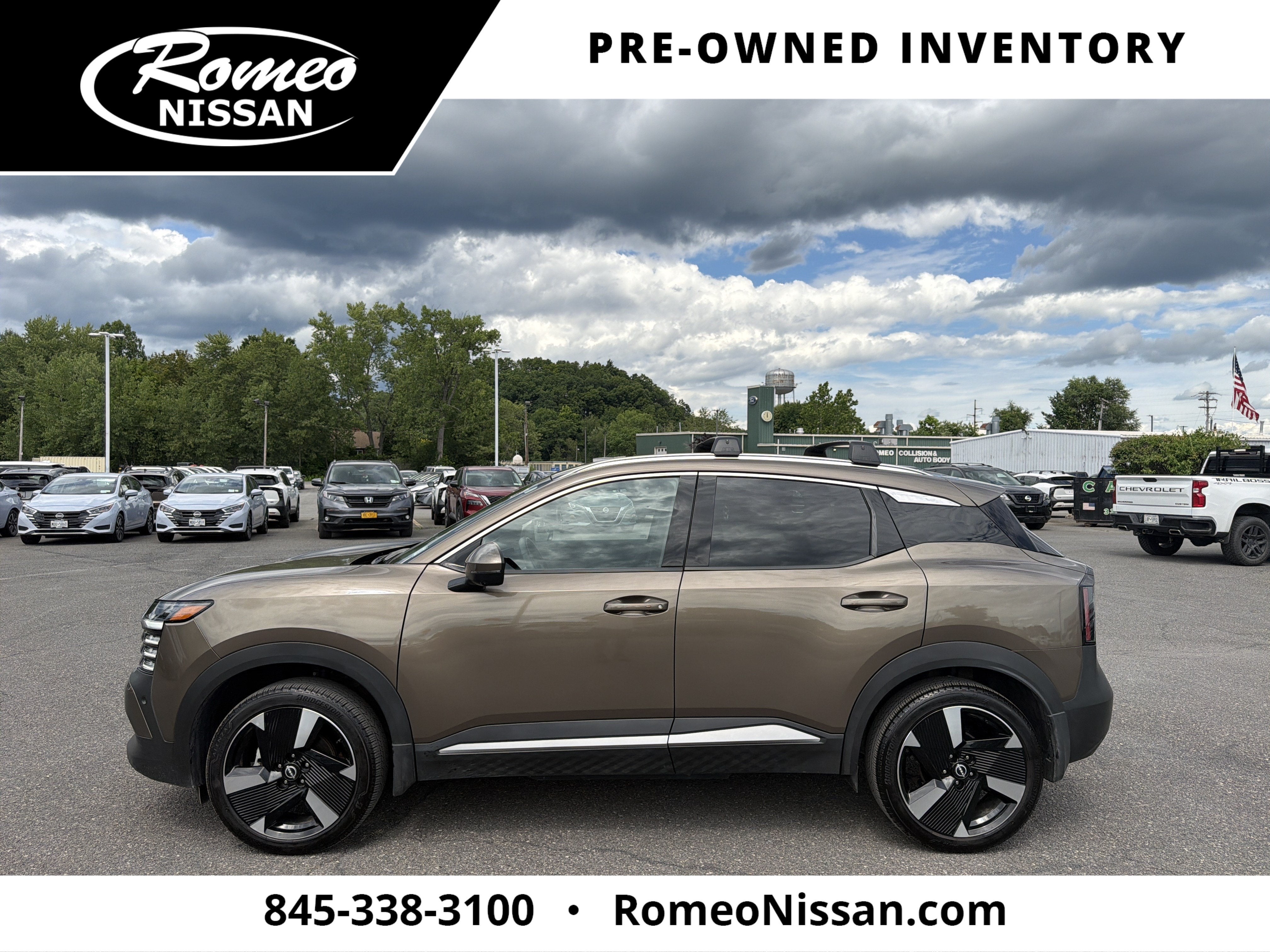 2025 Nissan Kicks SR