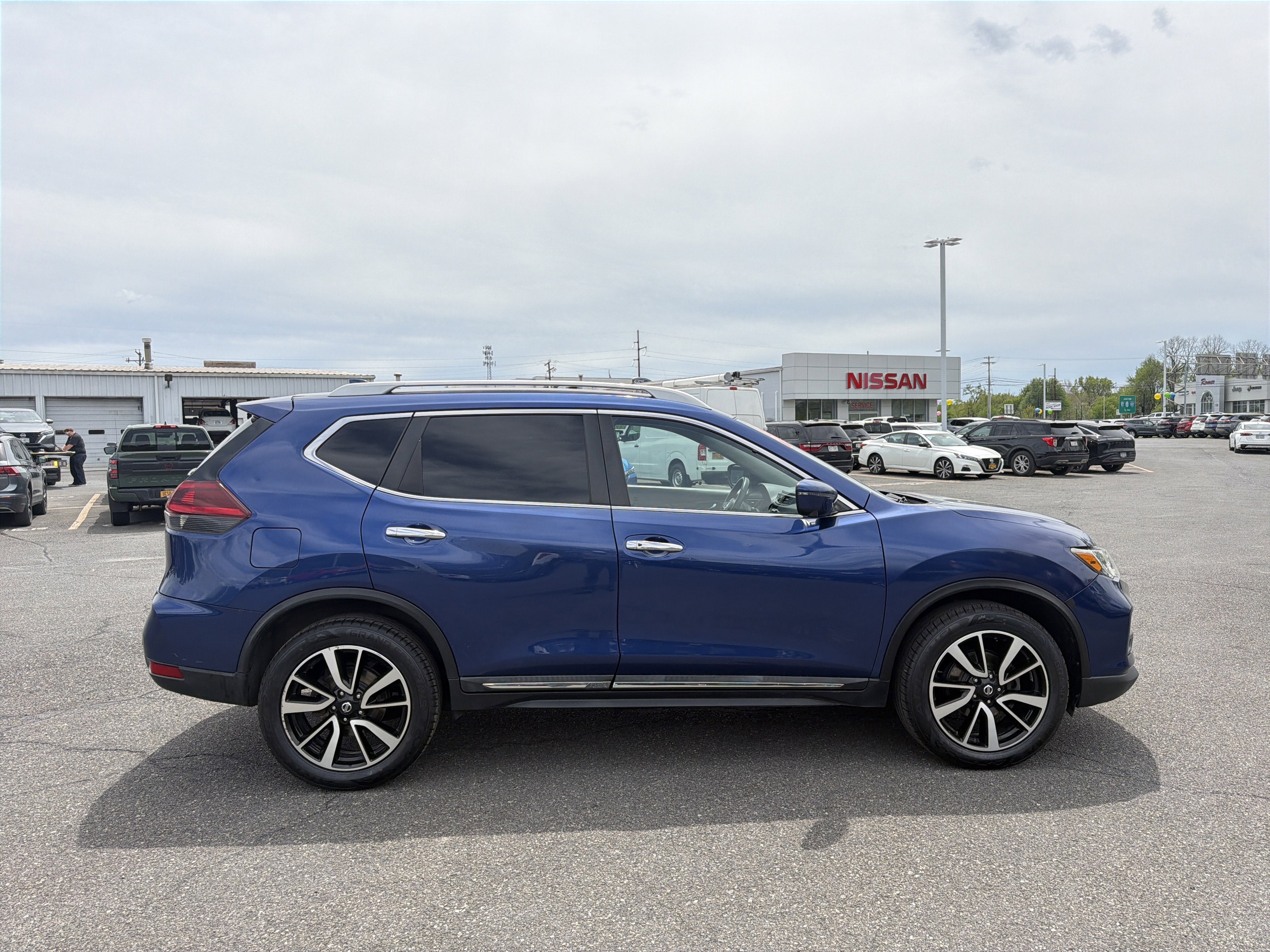 2019 Nissan Rogue SL