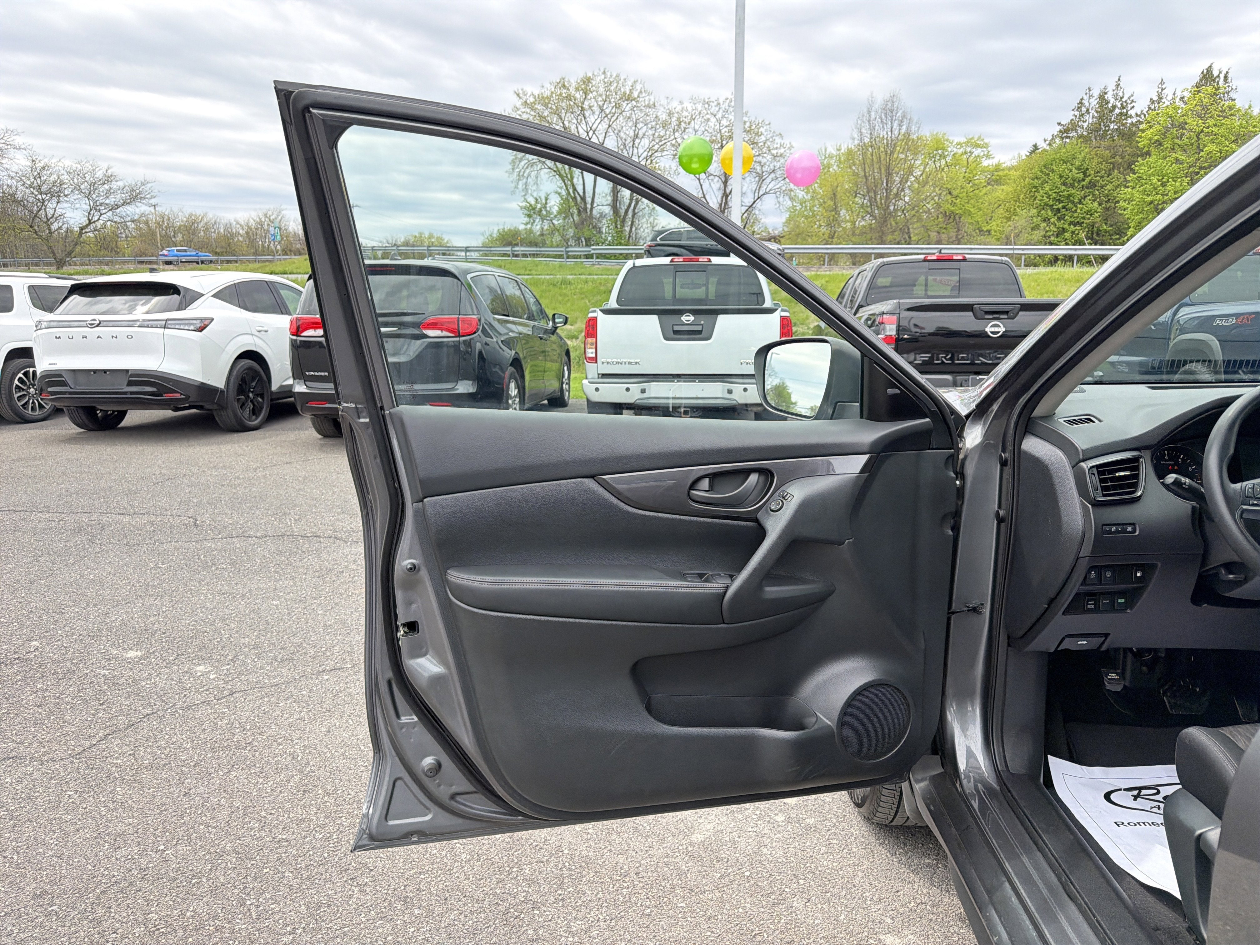 2019 Nissan Rogue S