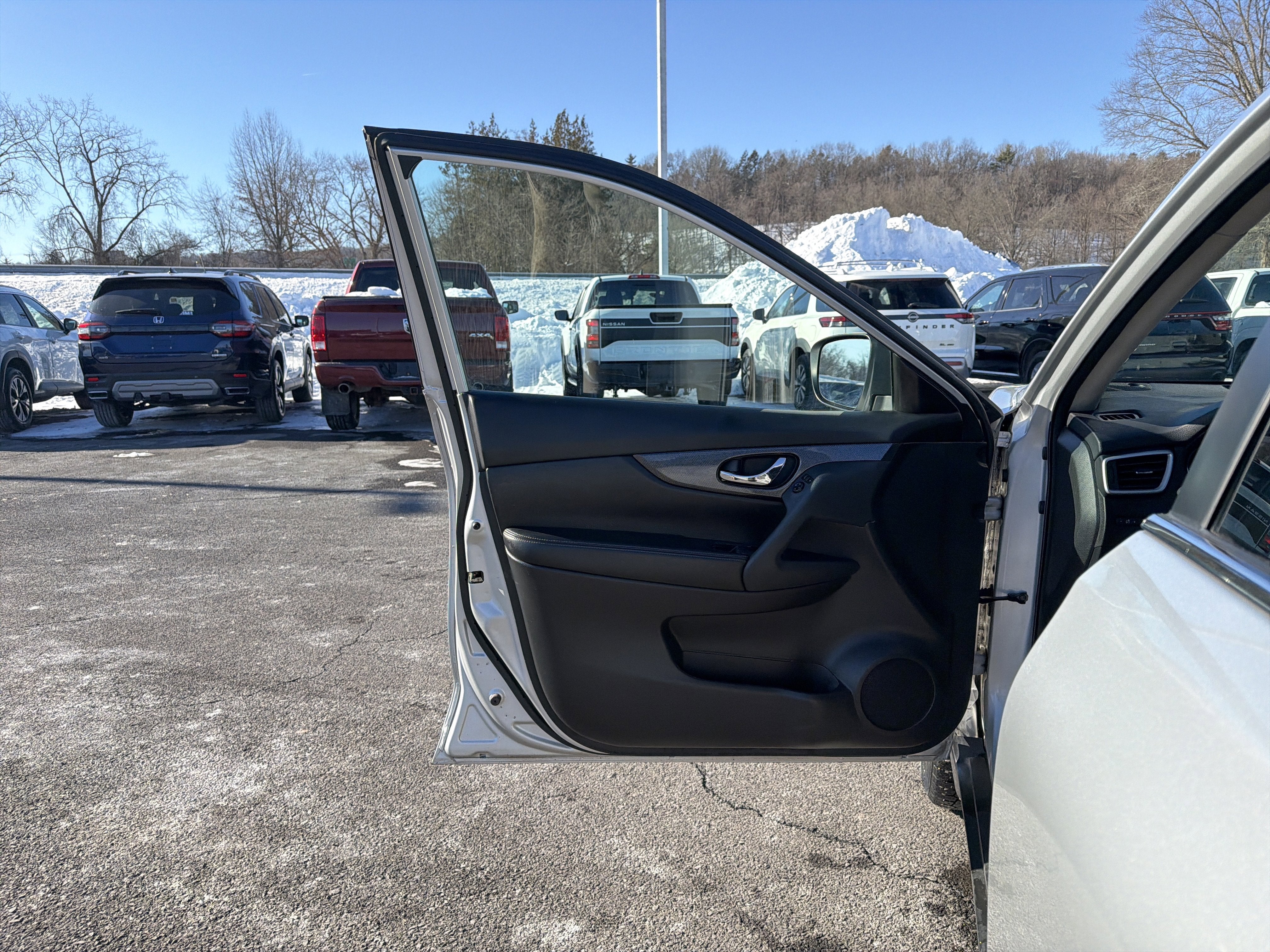 2015 Nissan Rogue SL