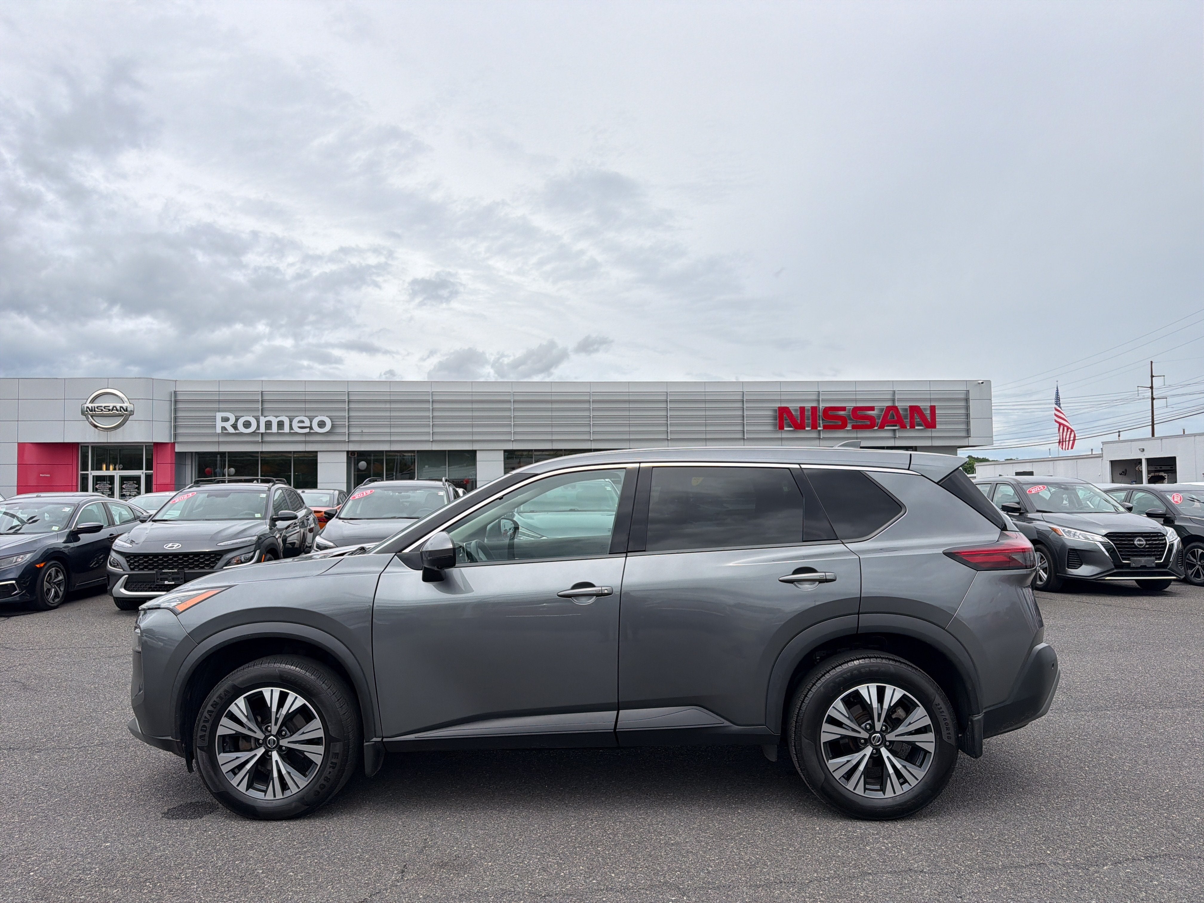 2021 Nissan Rogue SV