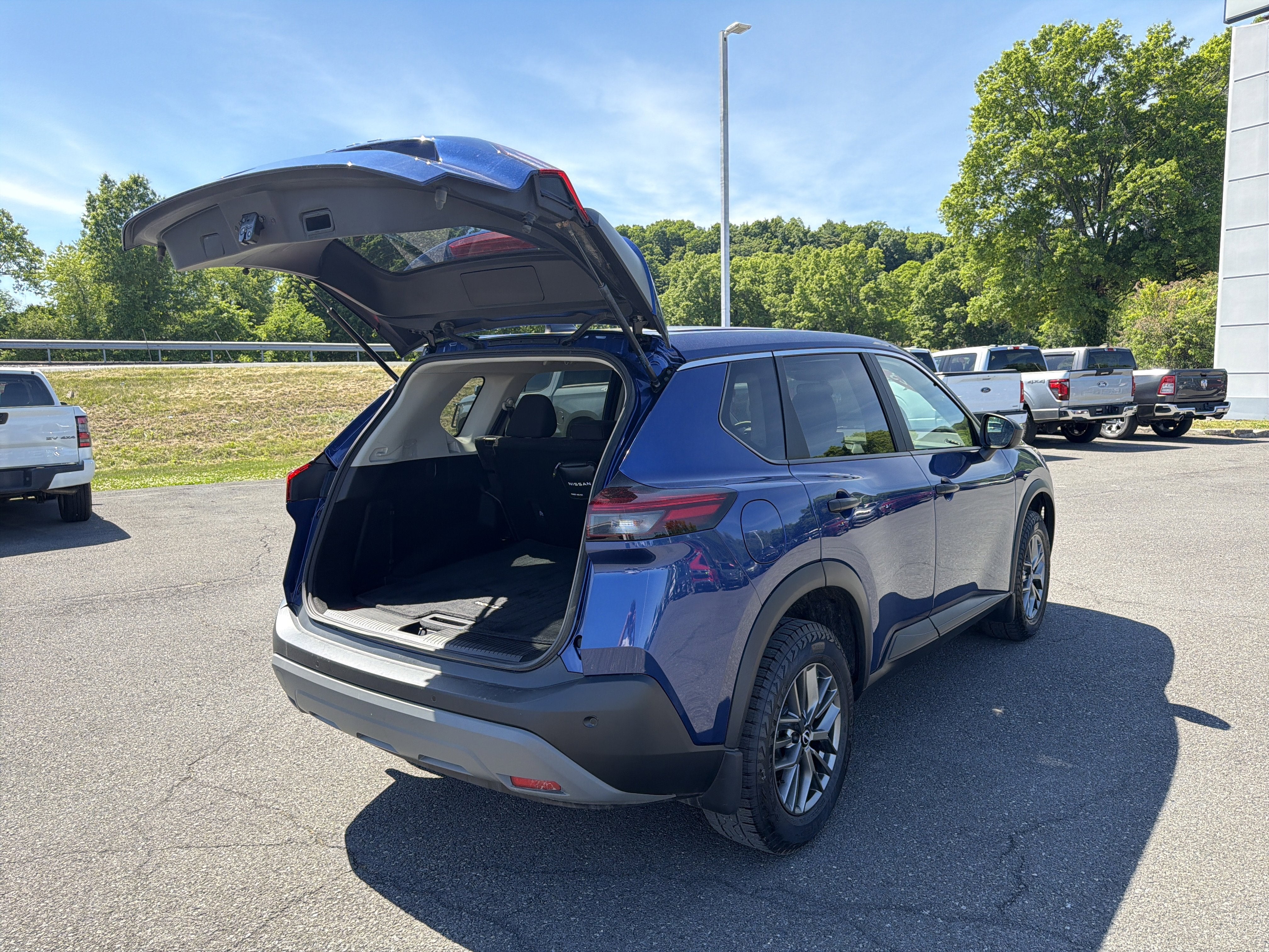 2023 Nissan Rogue S