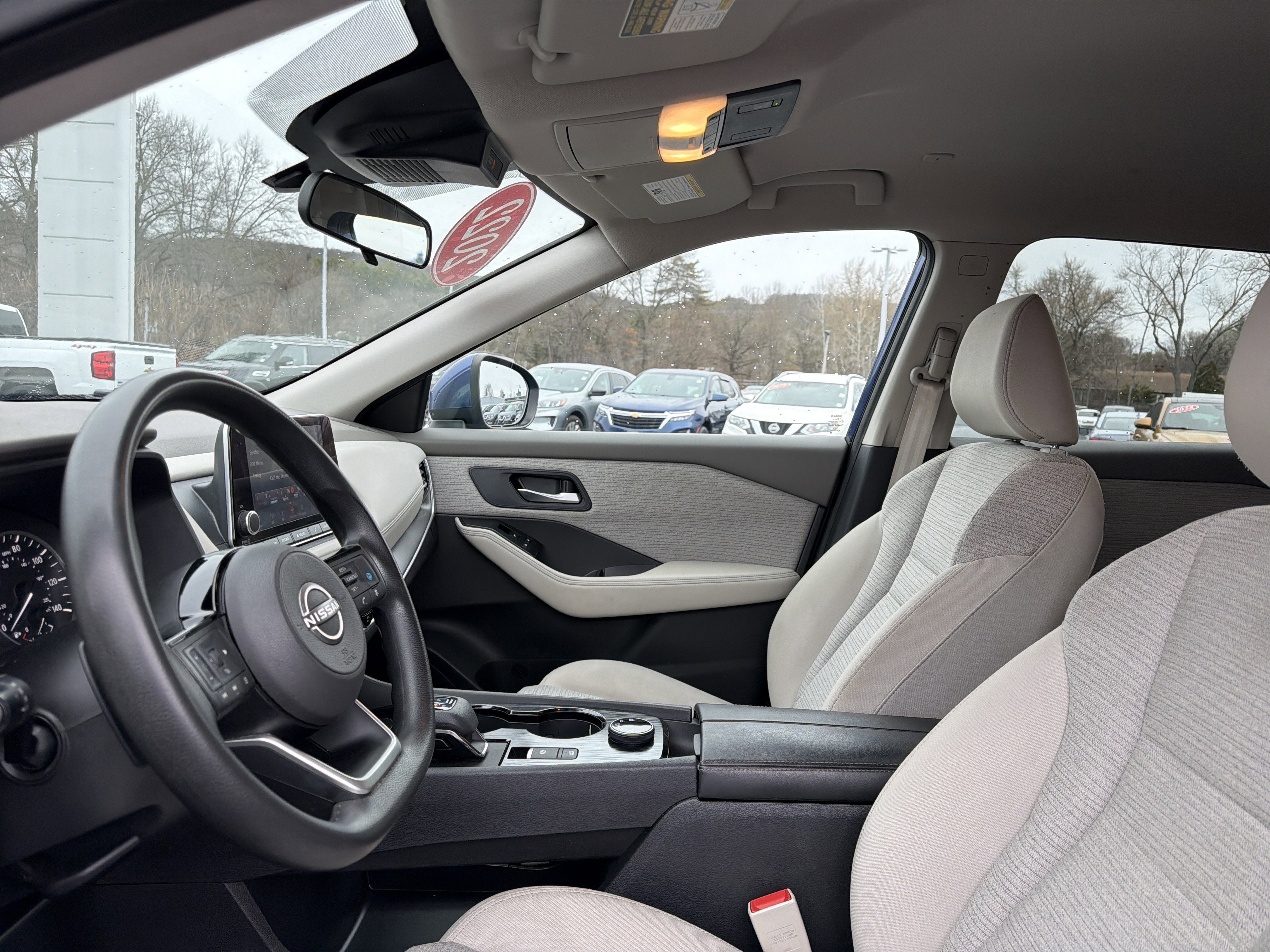 2022 Nissan Rogue SV