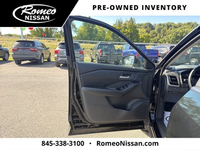2025 Nissan Rogue SV