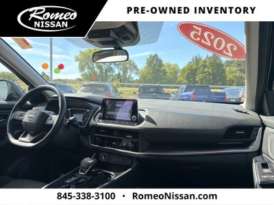 2025 Nissan Rogue SV