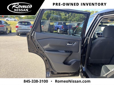 2025 Nissan Rogue SV